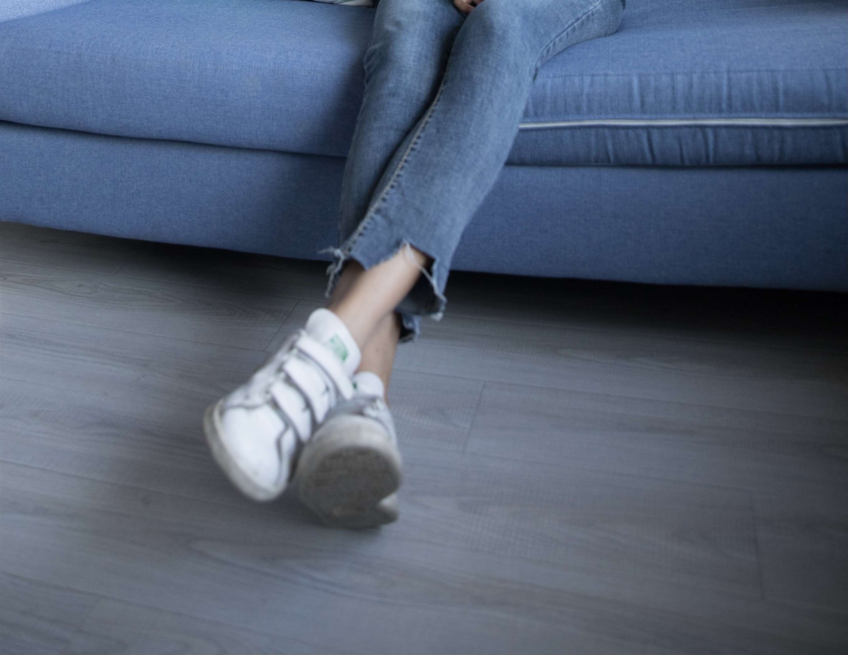 《牛仔板鞋棉袜脚【附送视频1个】》作品图