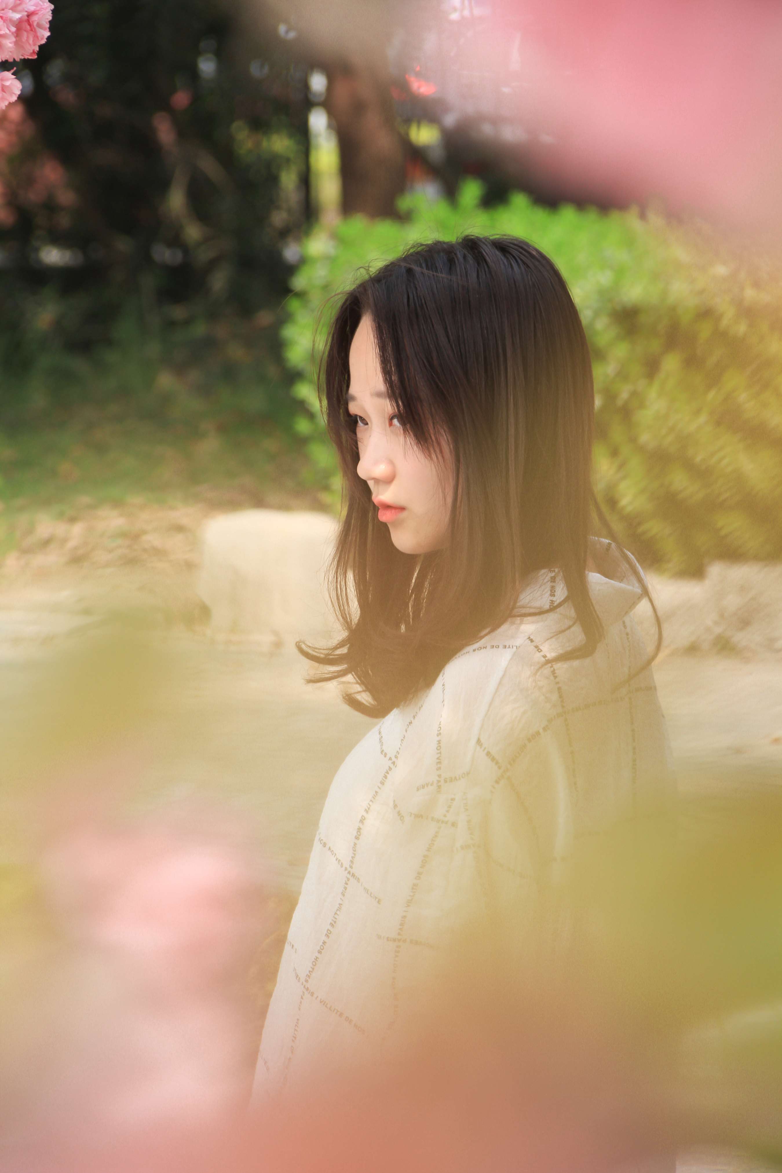 《赶上花季的末班车》作品图