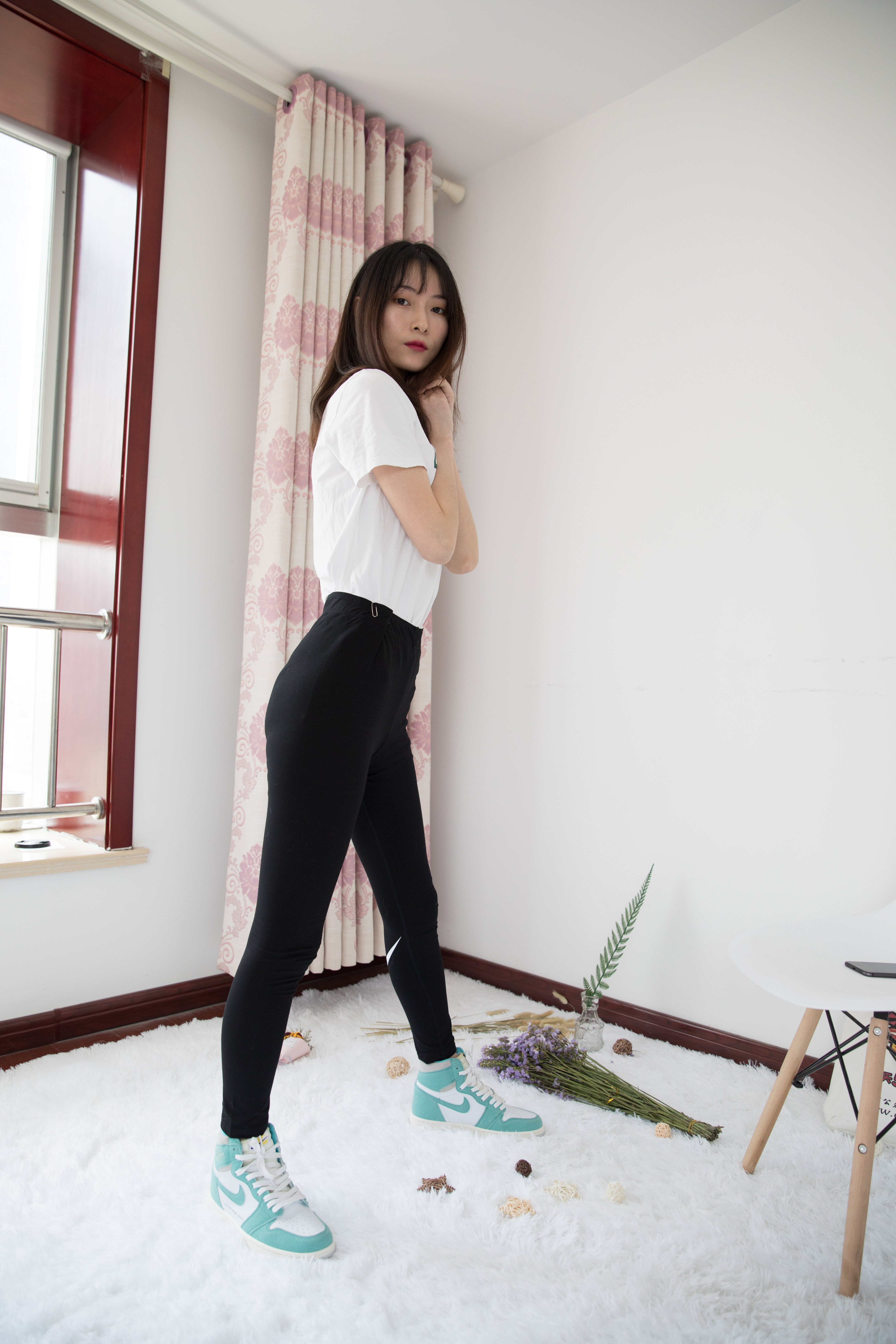 《休闲运动棉袜の丝袜脚丫+视频一部》作品图