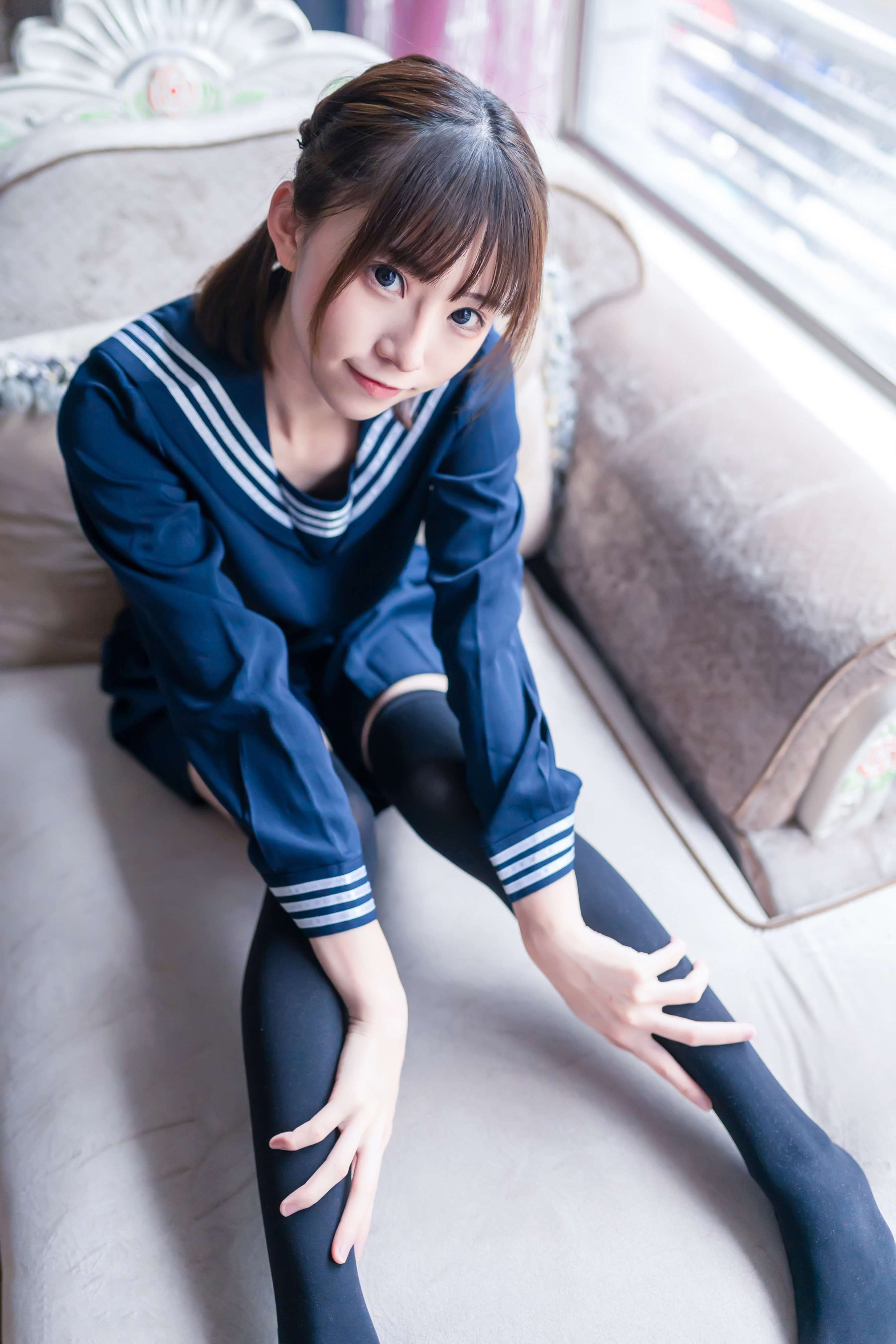 《少女JK制服の黑丝》作品图