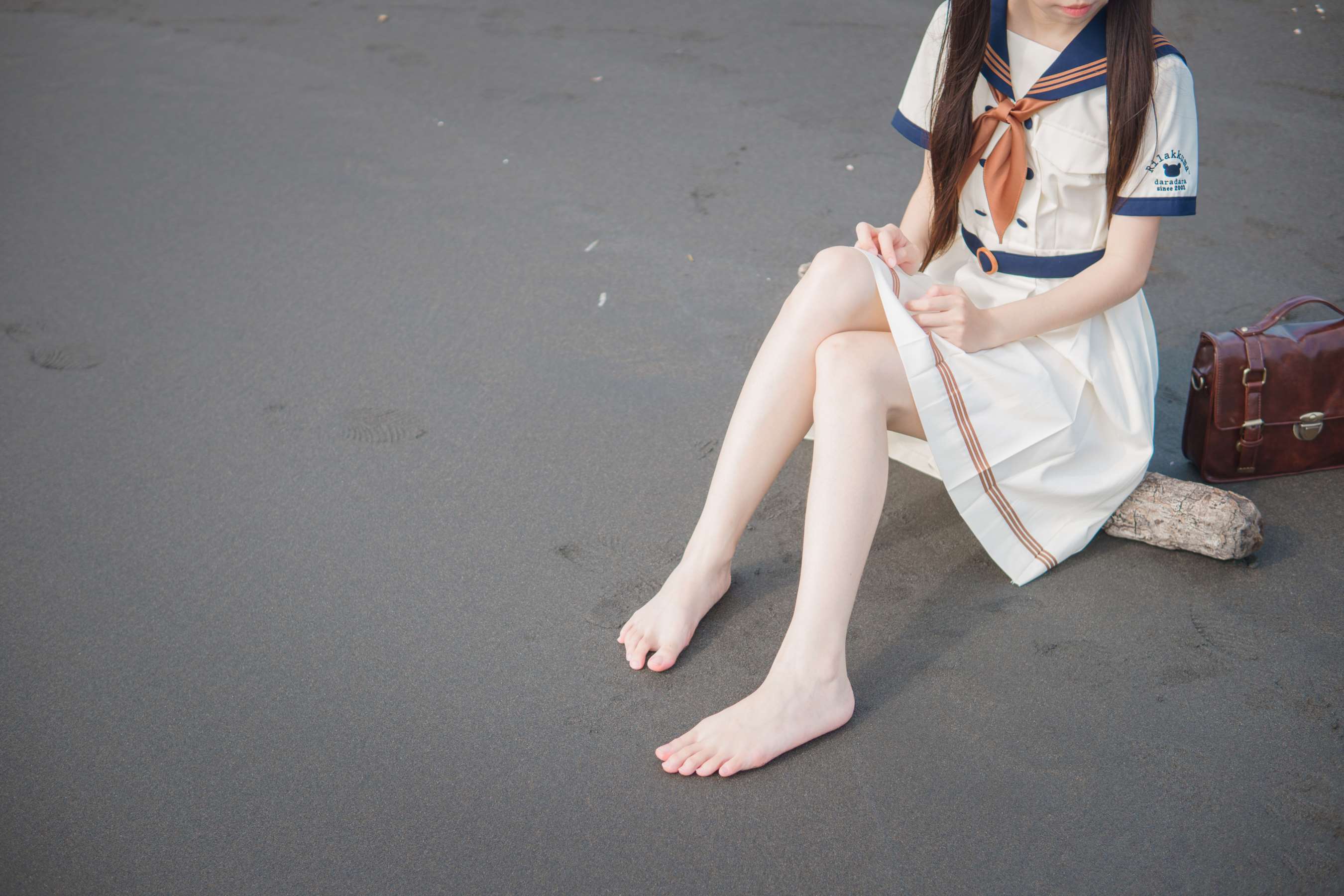 《JK盛夏服海边戏水》作品图