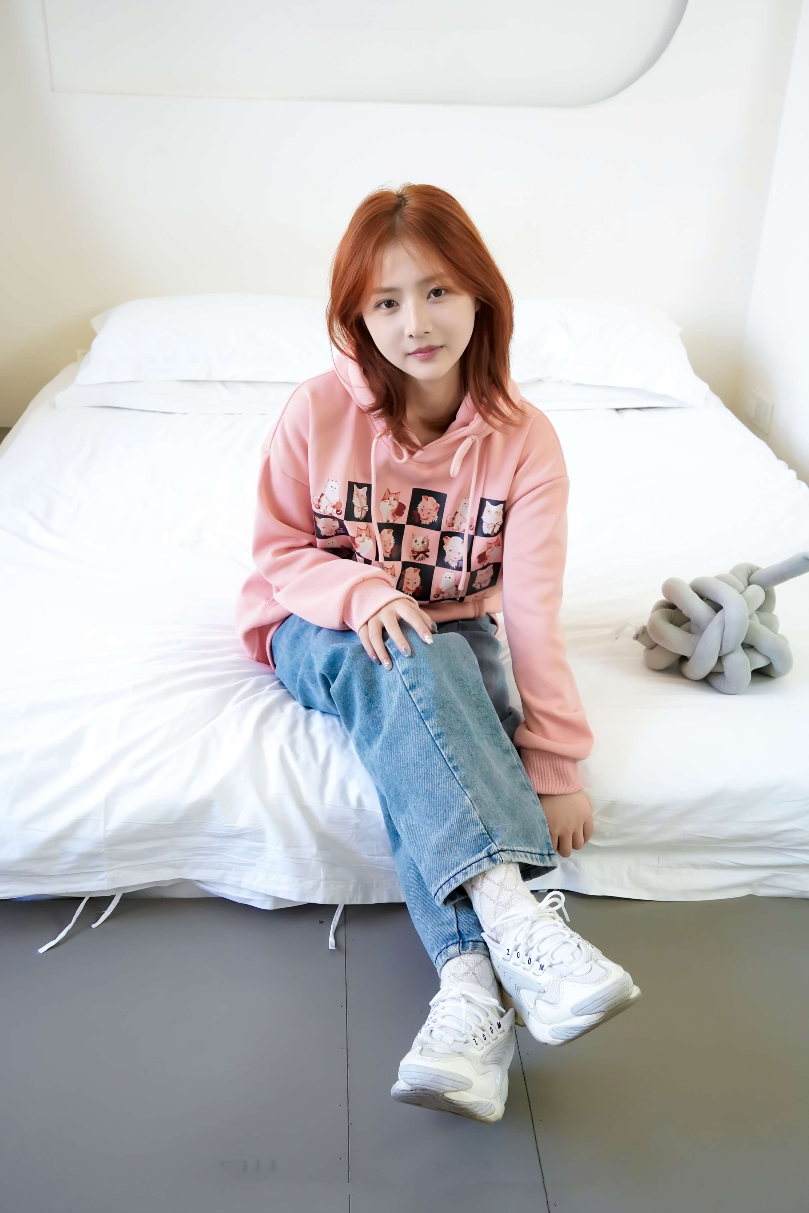 《露露-棉袜の嫩足》作品图