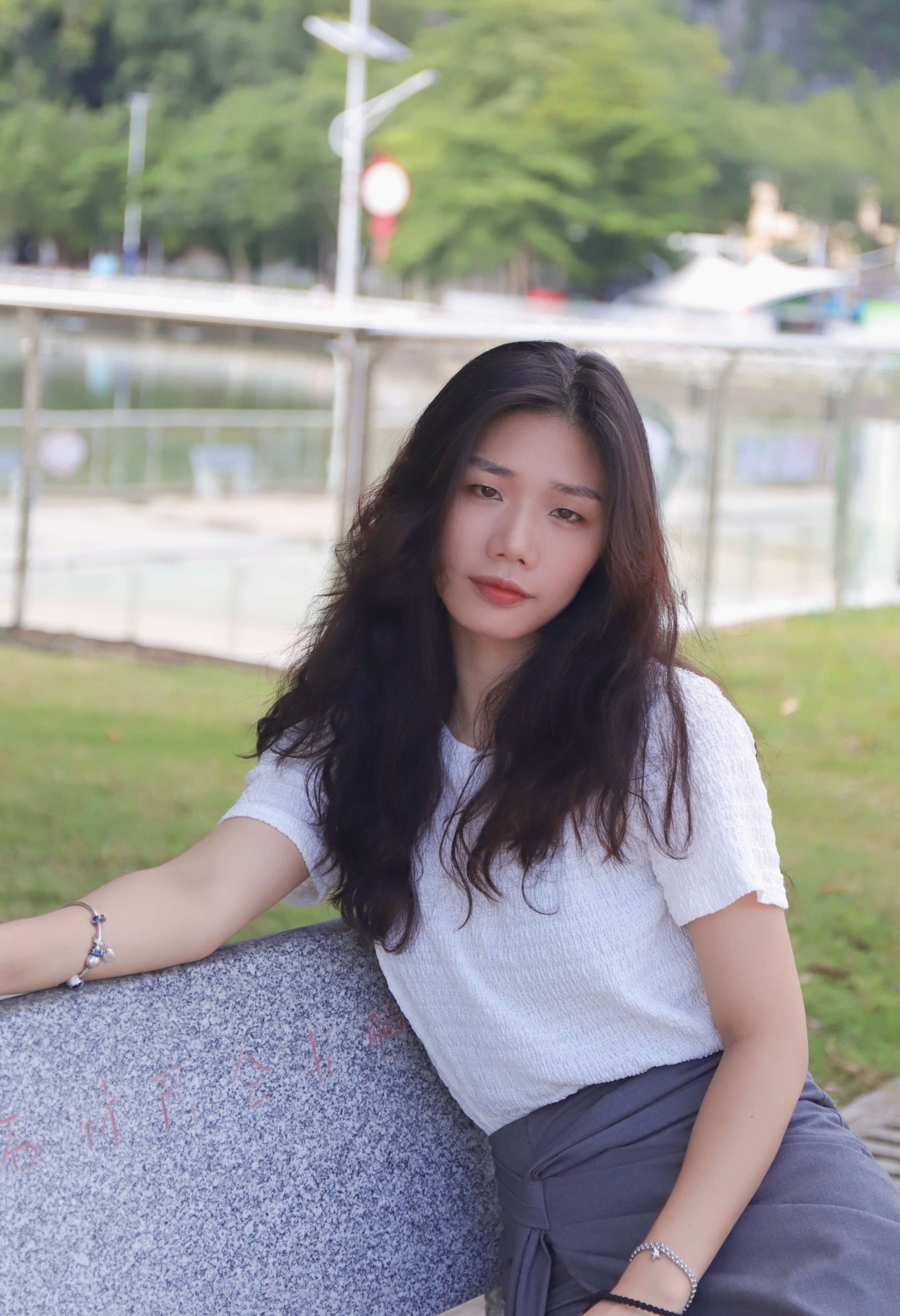 《小允学妹的精致美甲脚丫》作品图