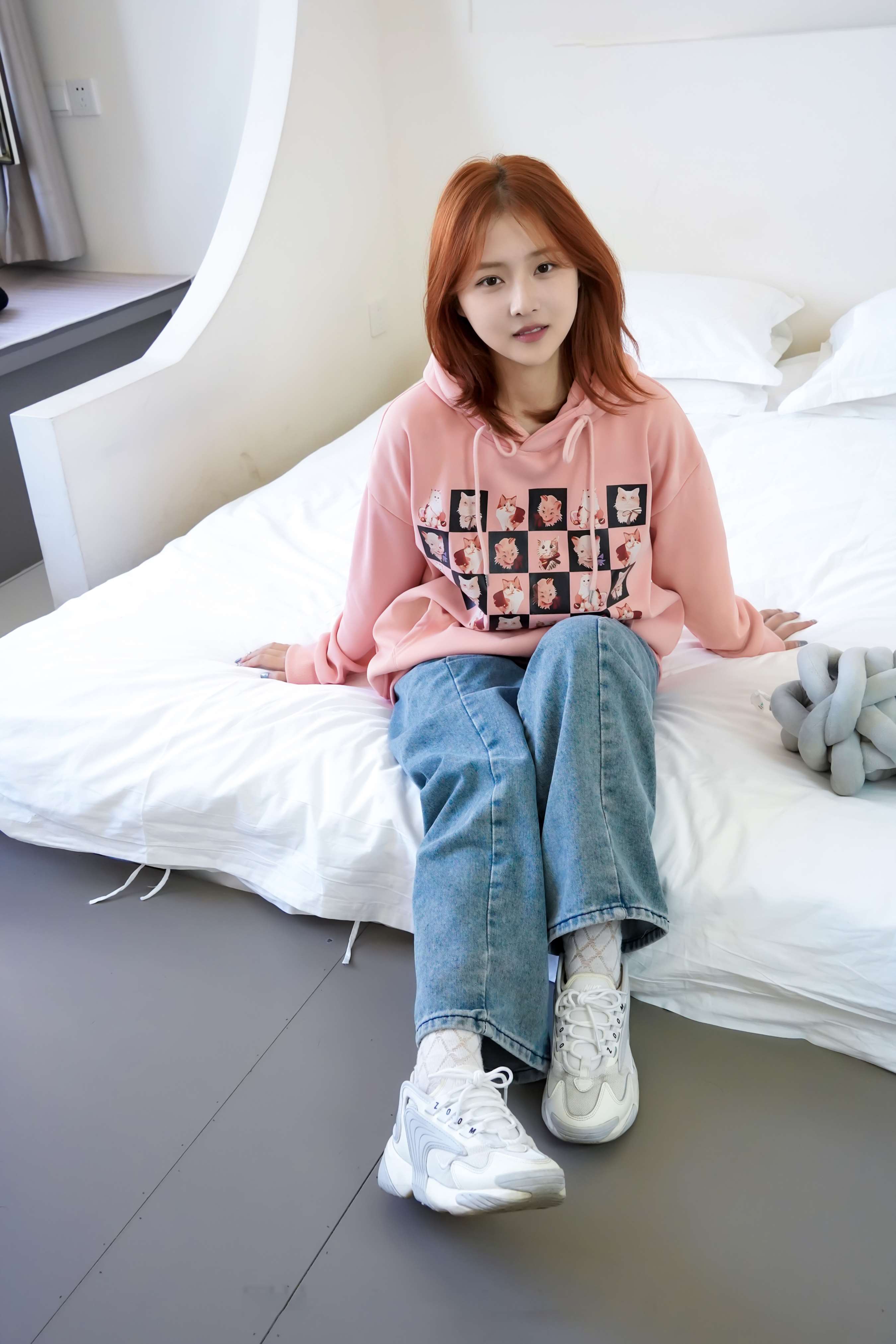 《露露-棉袜の嫩足》作品图