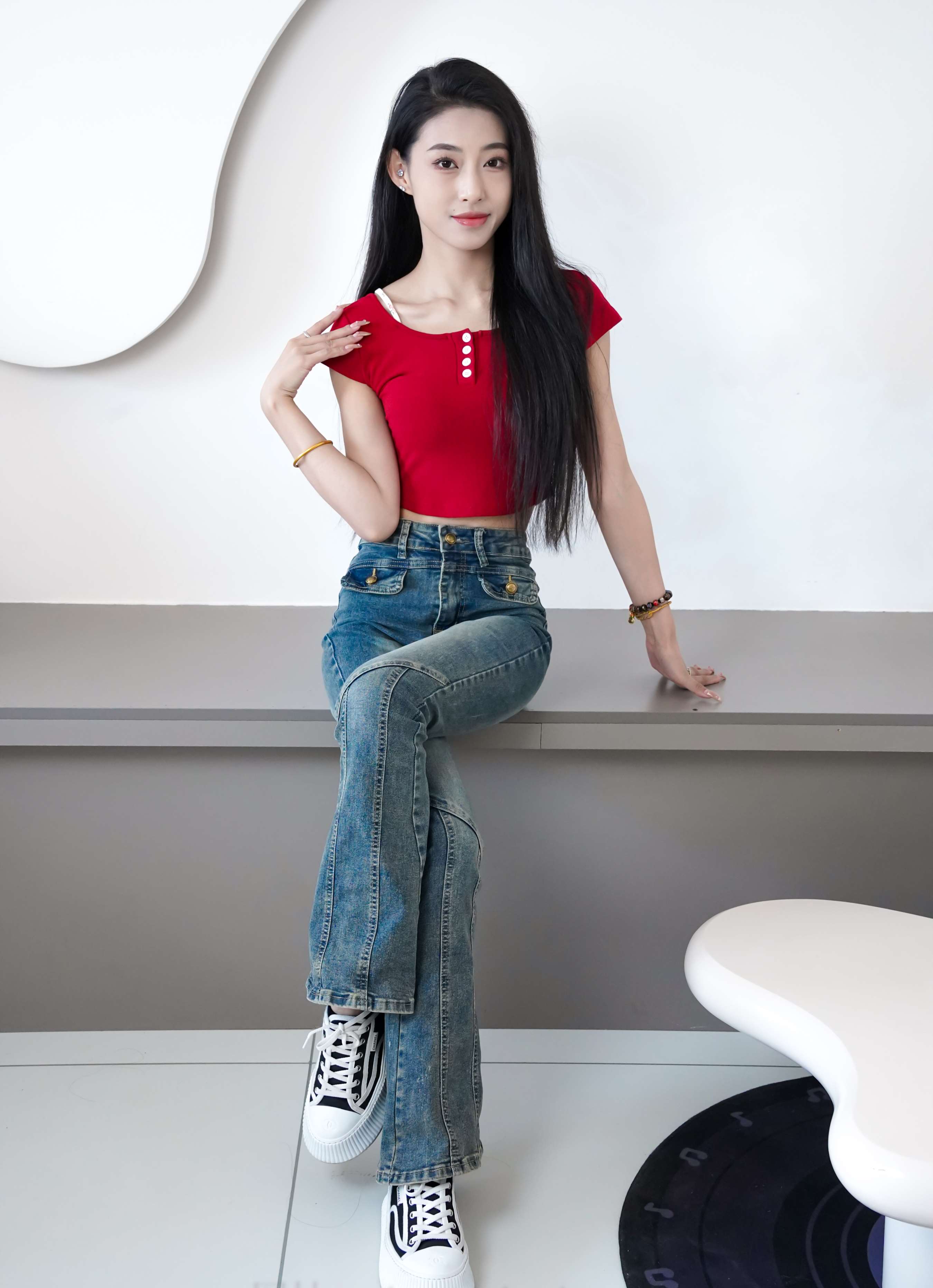 《少女牛仔の棉袜足》作品图