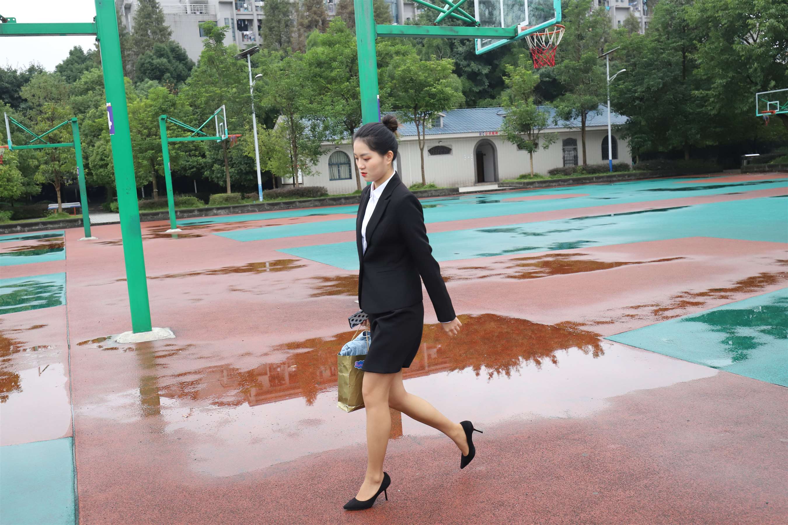 《大四学姐职业装》作品图