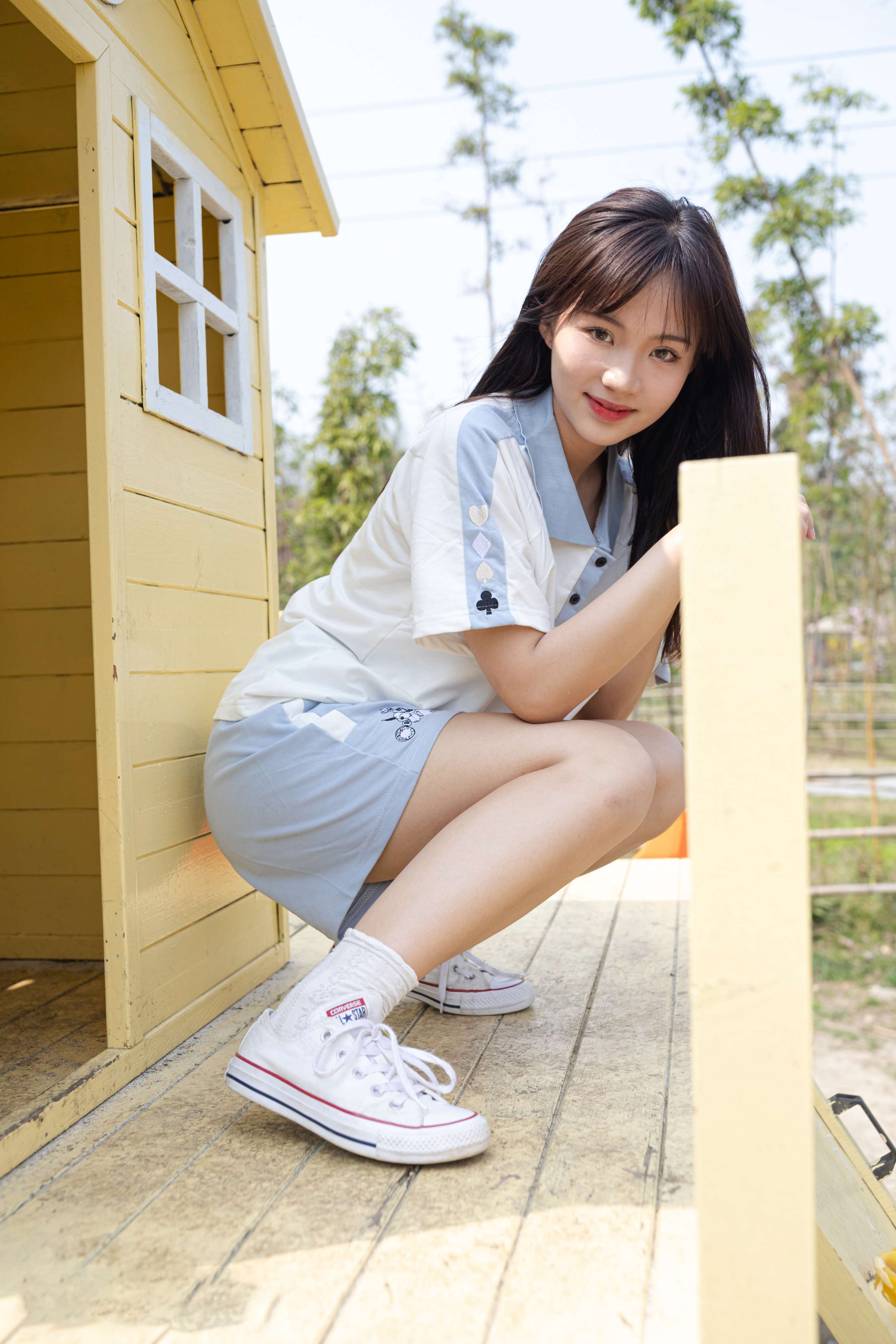 《小麦白袜裸足》作品图