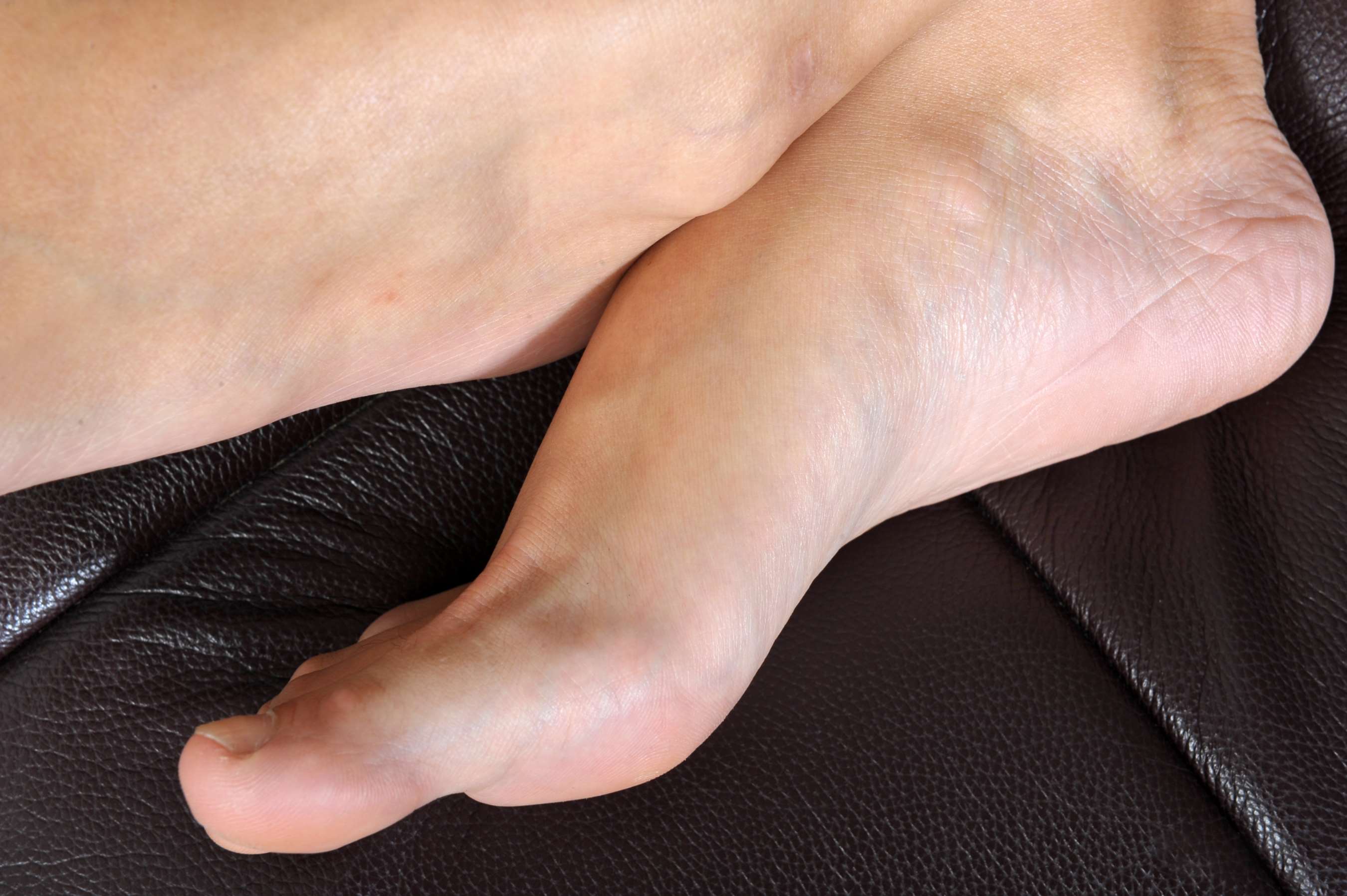 《晓雅 嫩足上》作品图