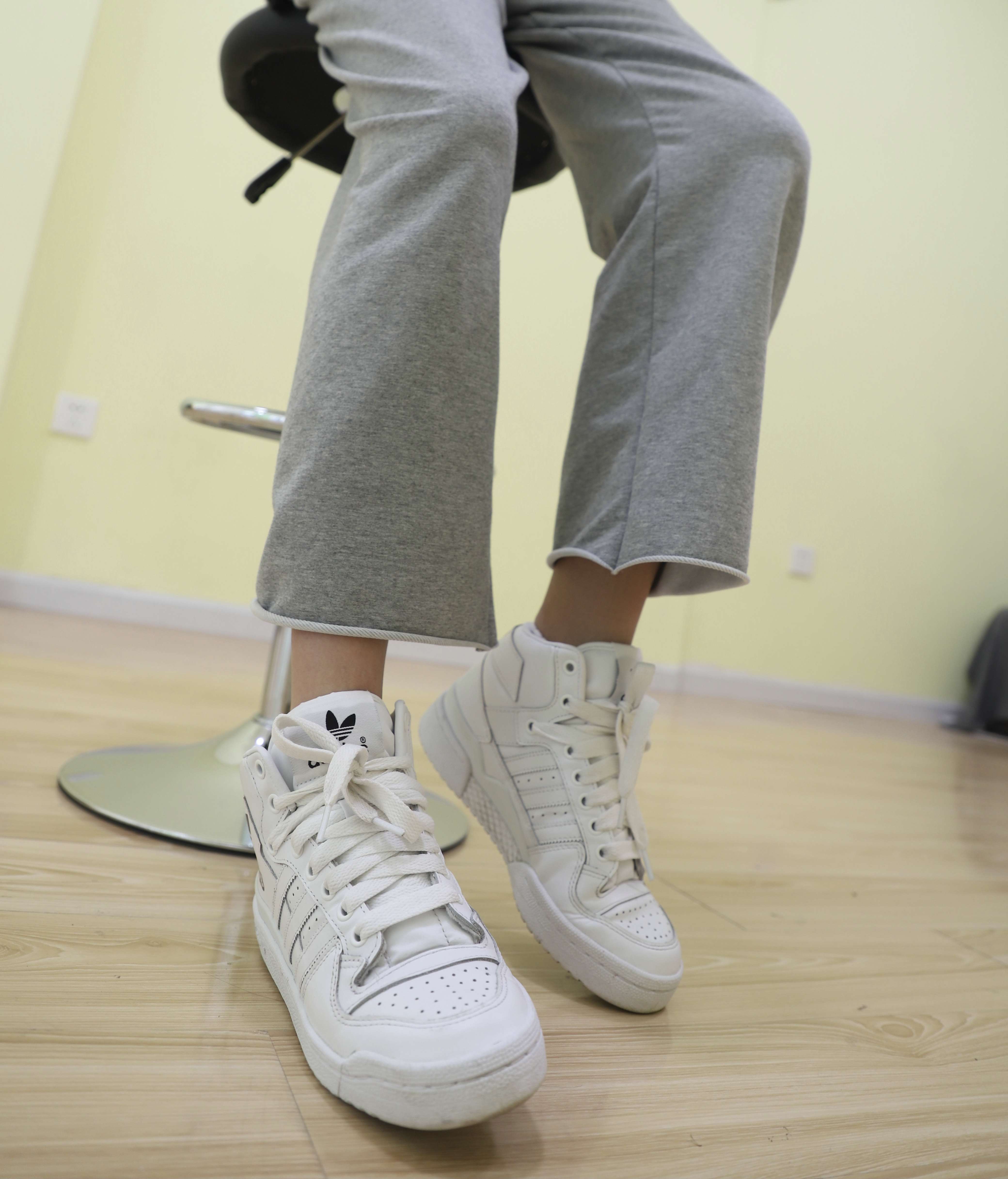 《板鞋の斑点棉袜》作品图