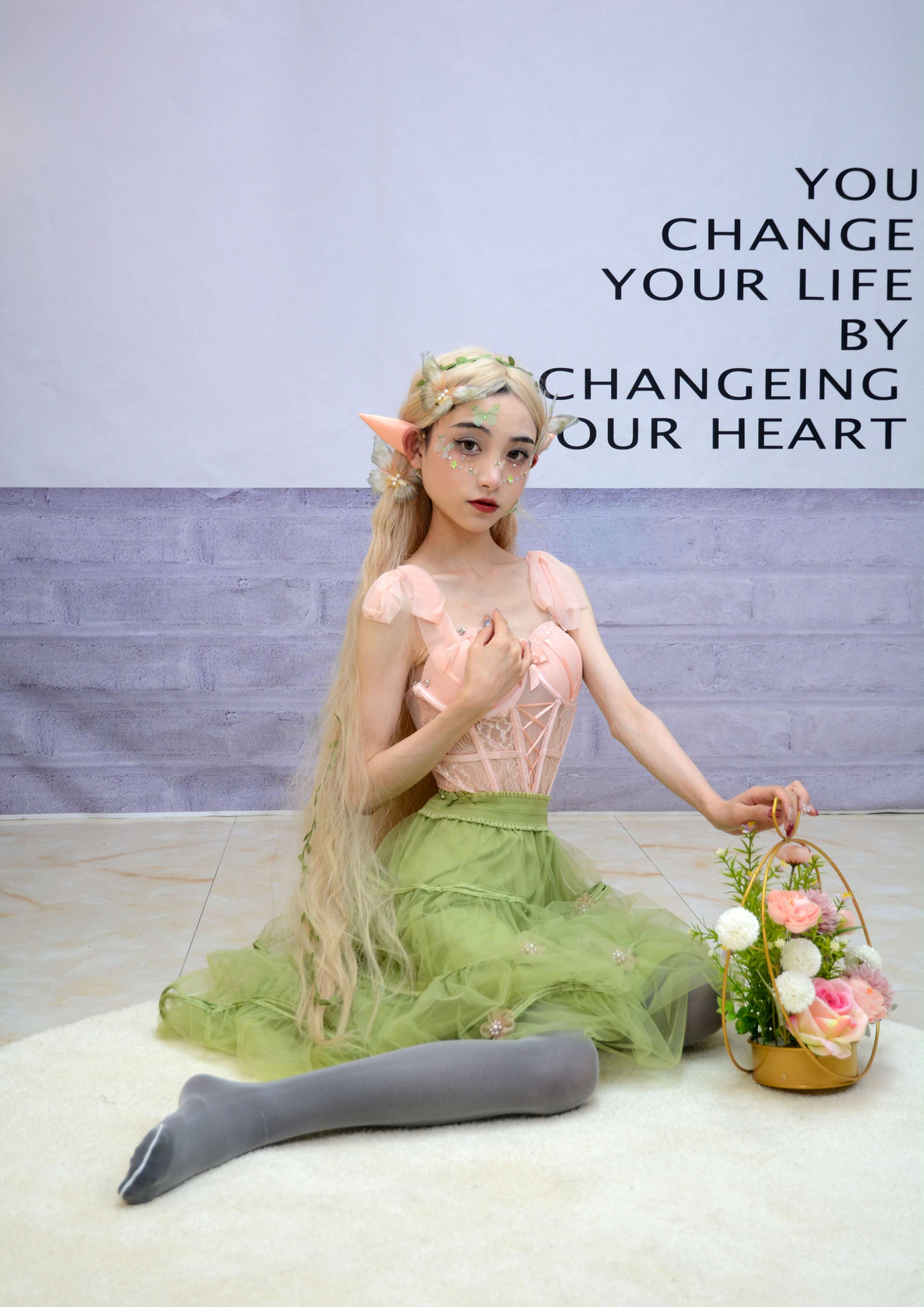 《柒柒 精灵之光》作品图