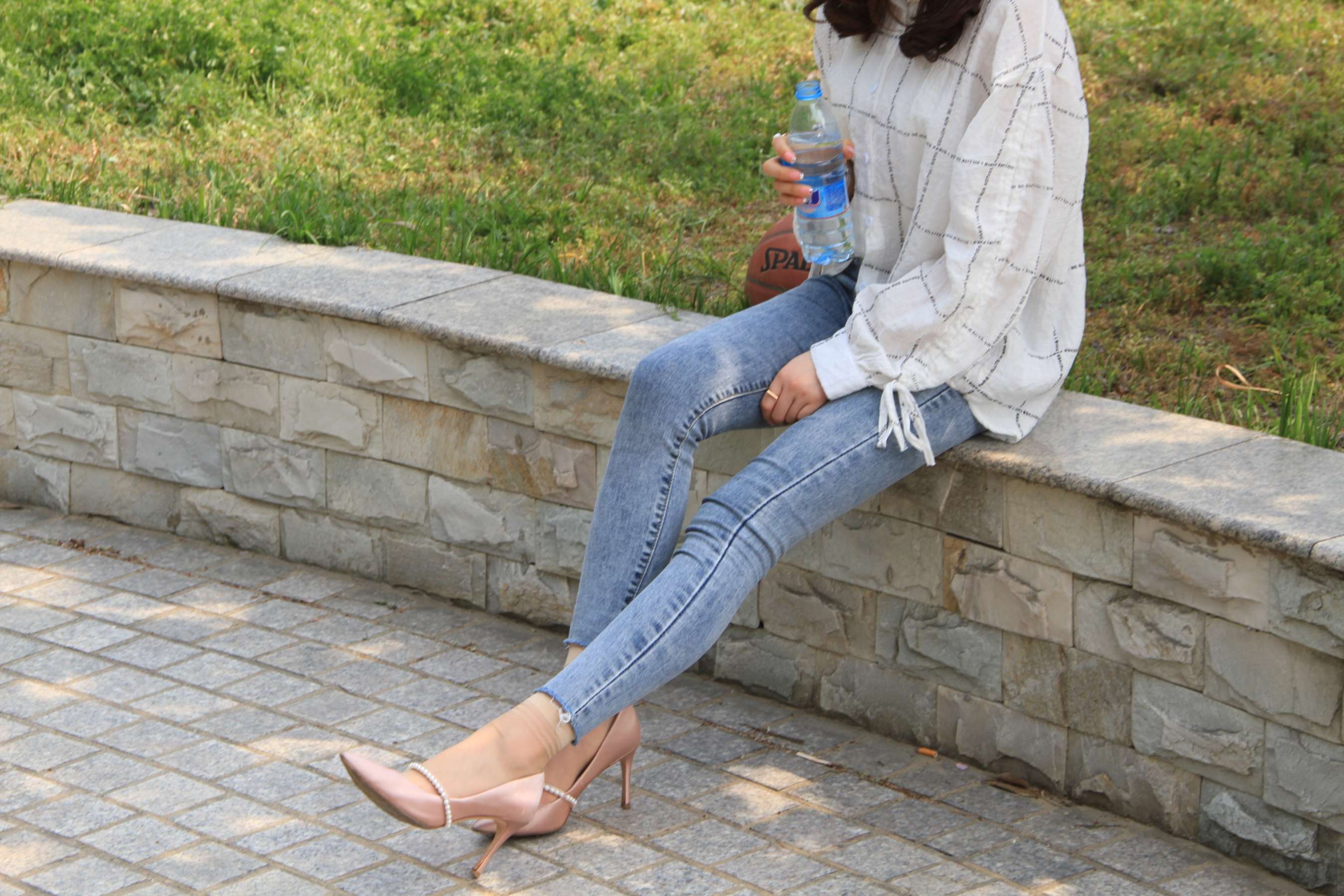 《赶上花季的末班车》作品图