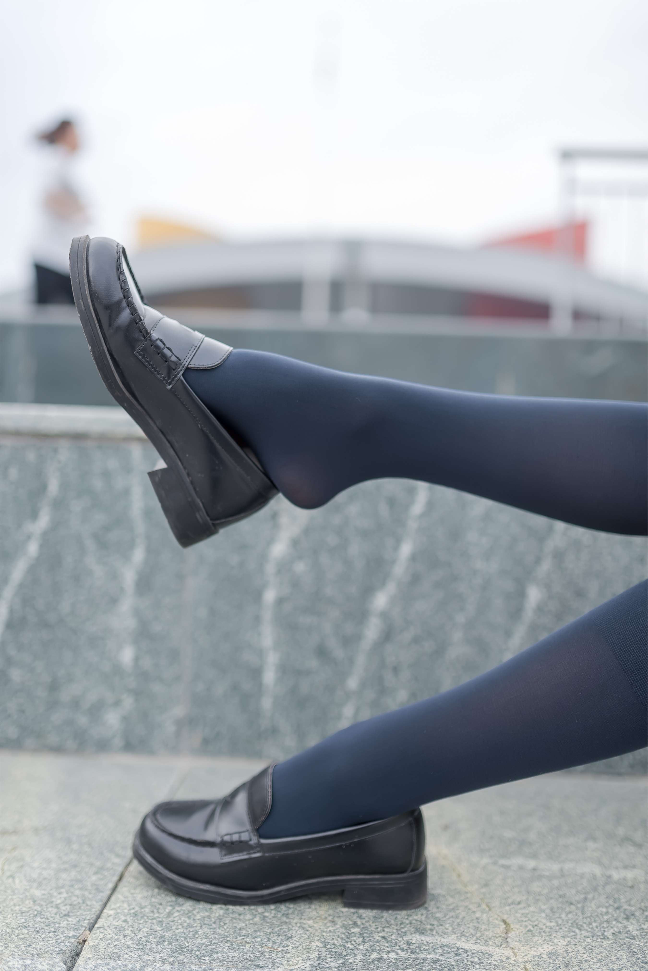 《日系の皮鞋长黑袜》作品图