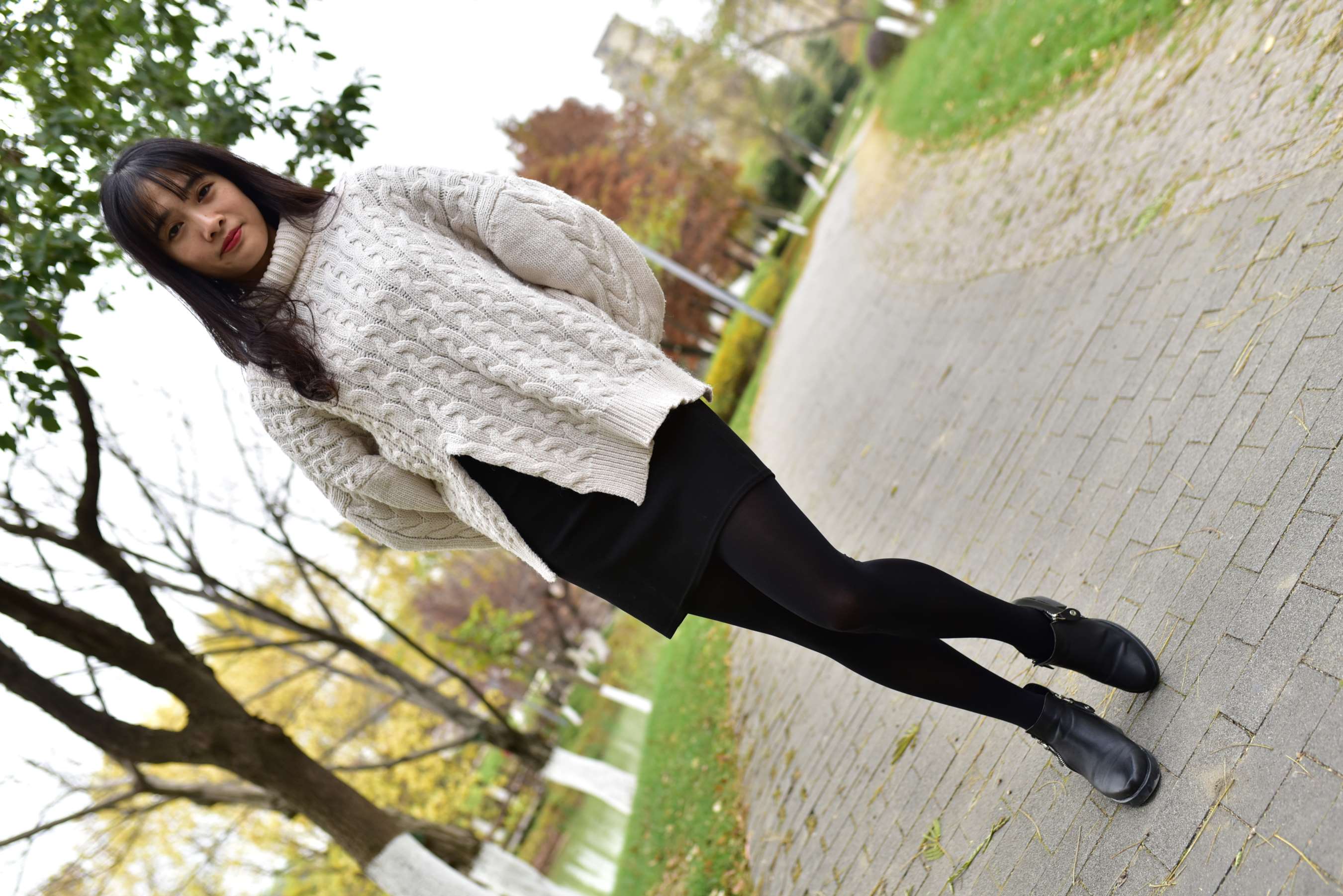 《嘉嘉师姐黑丝》作品图