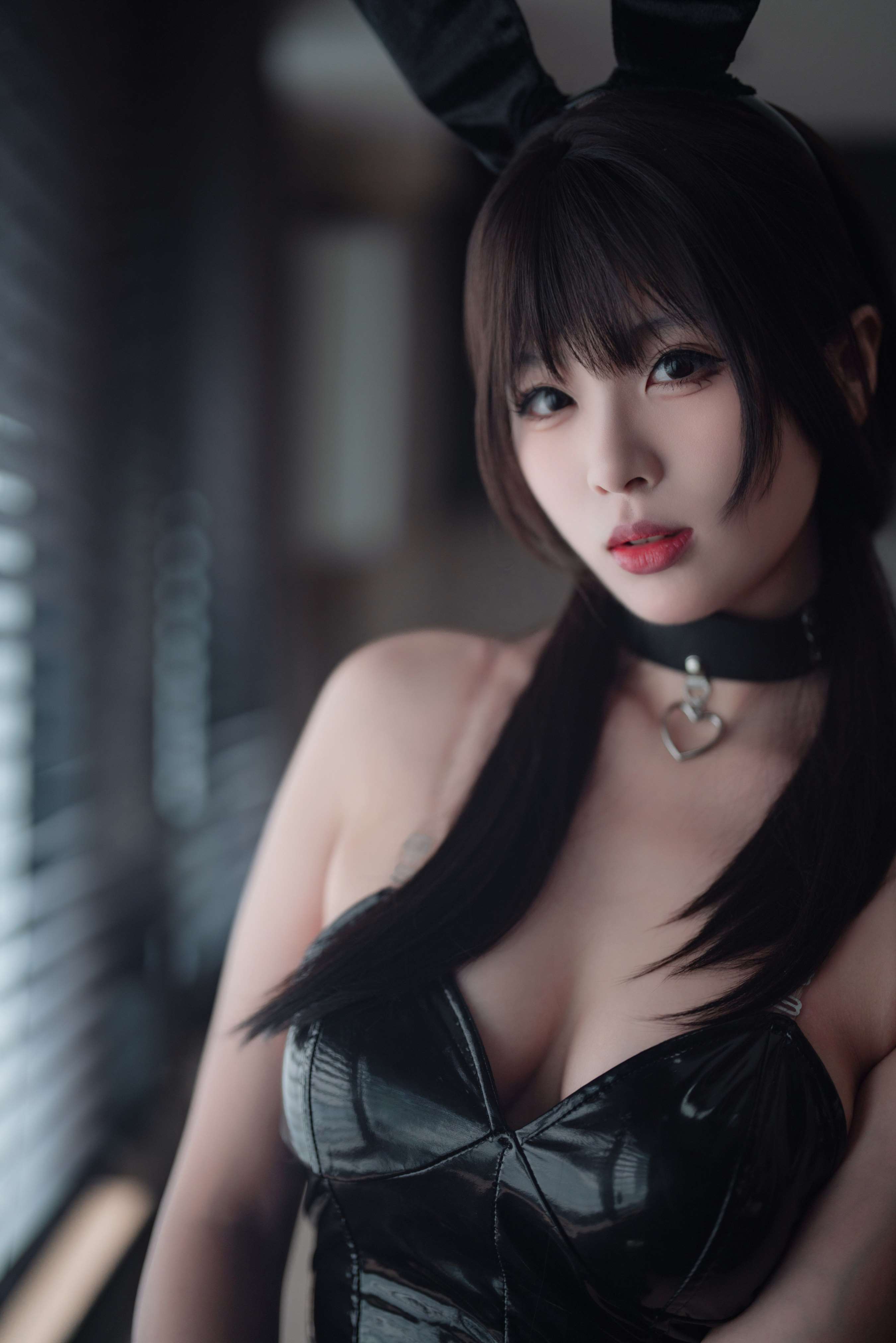 《粘液兔女郎》作品图