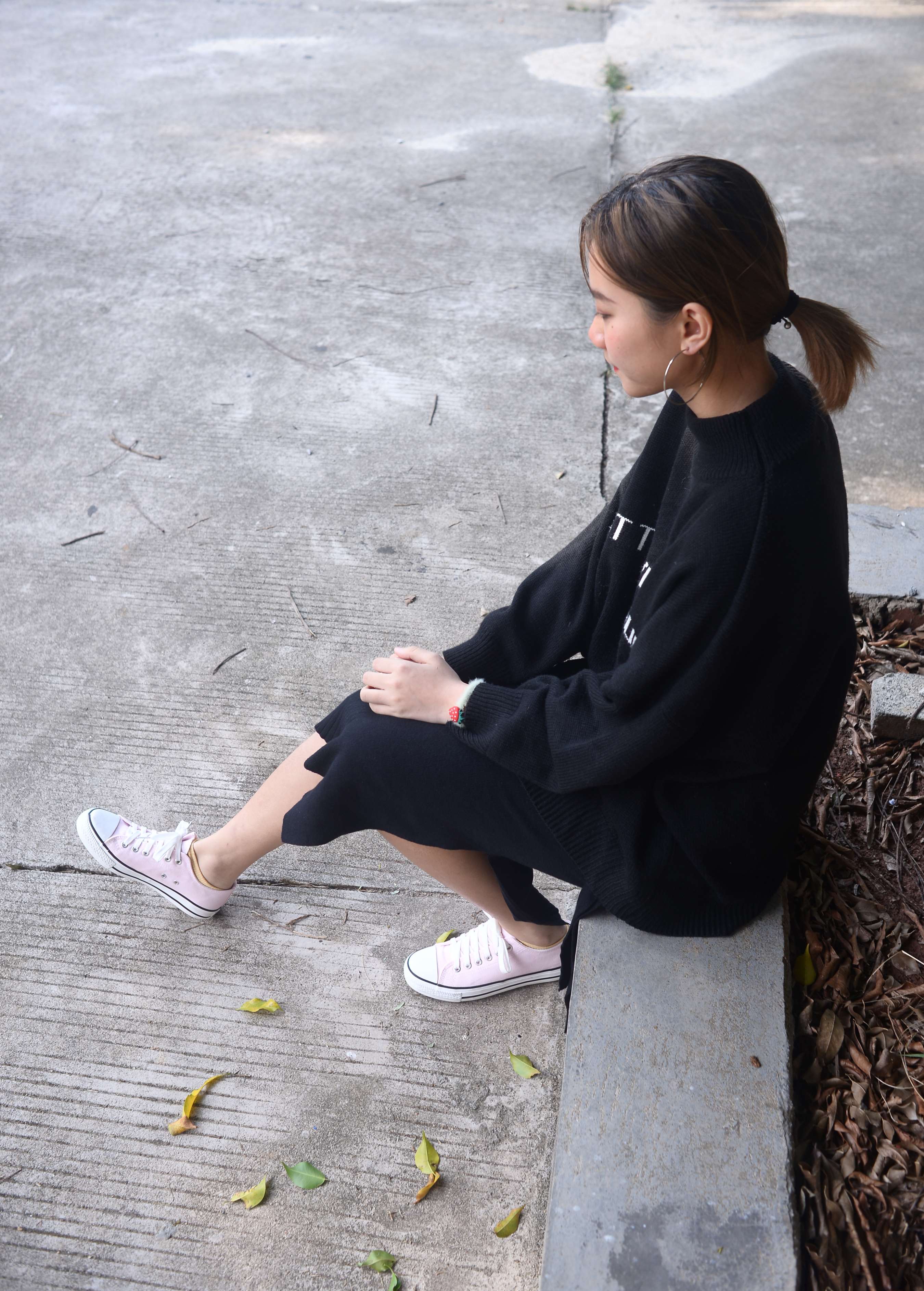 《彤彤 日月既往，不可复追》作品图