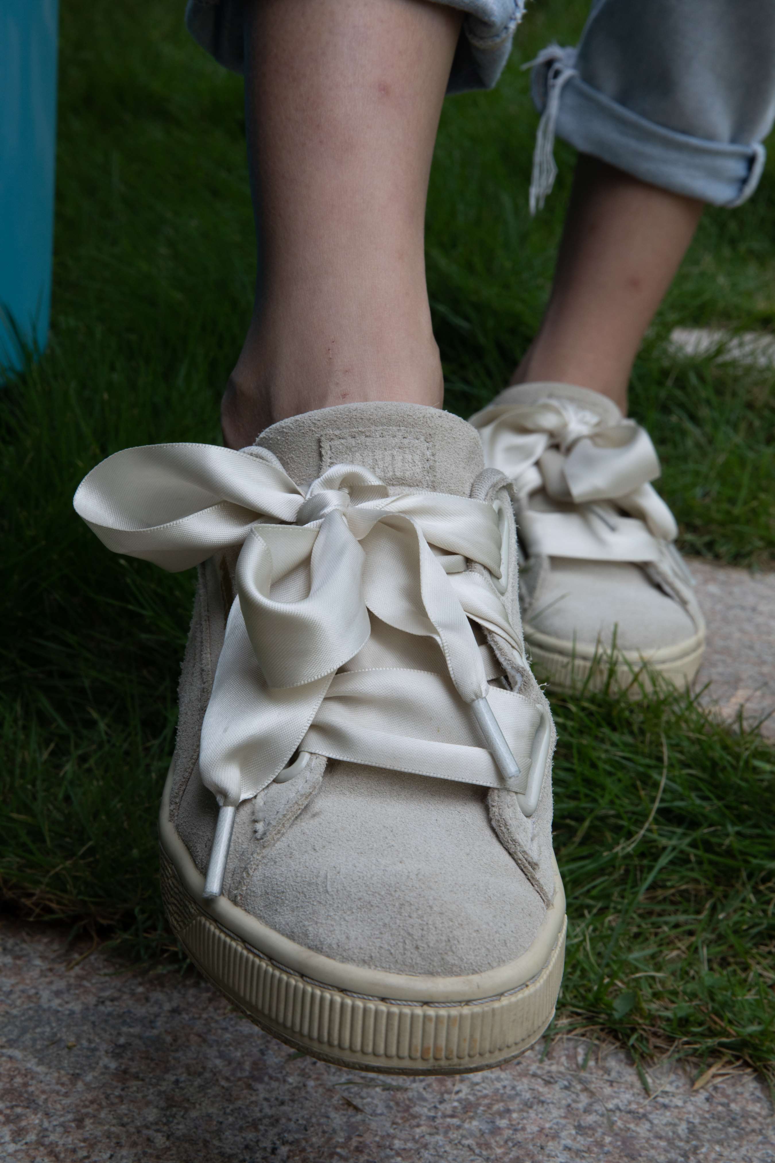 《学姐脱船袜展嫩足》作品图