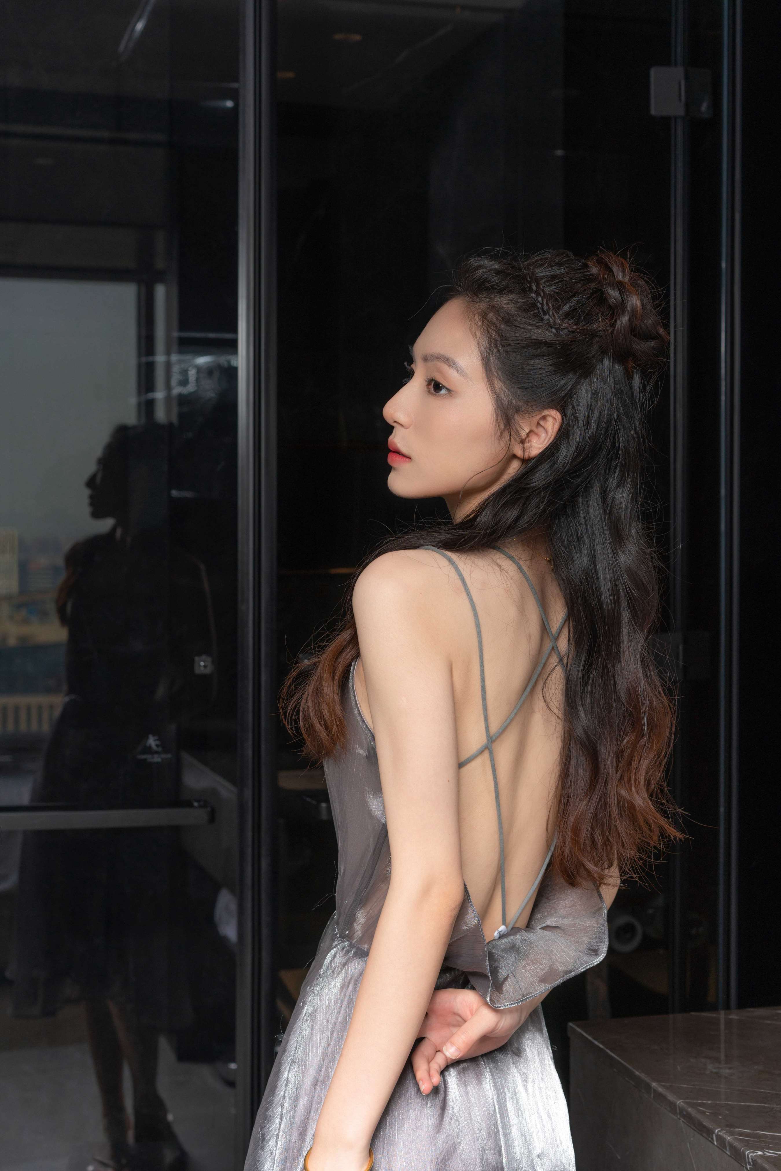 《宁西的嫩足》作品图