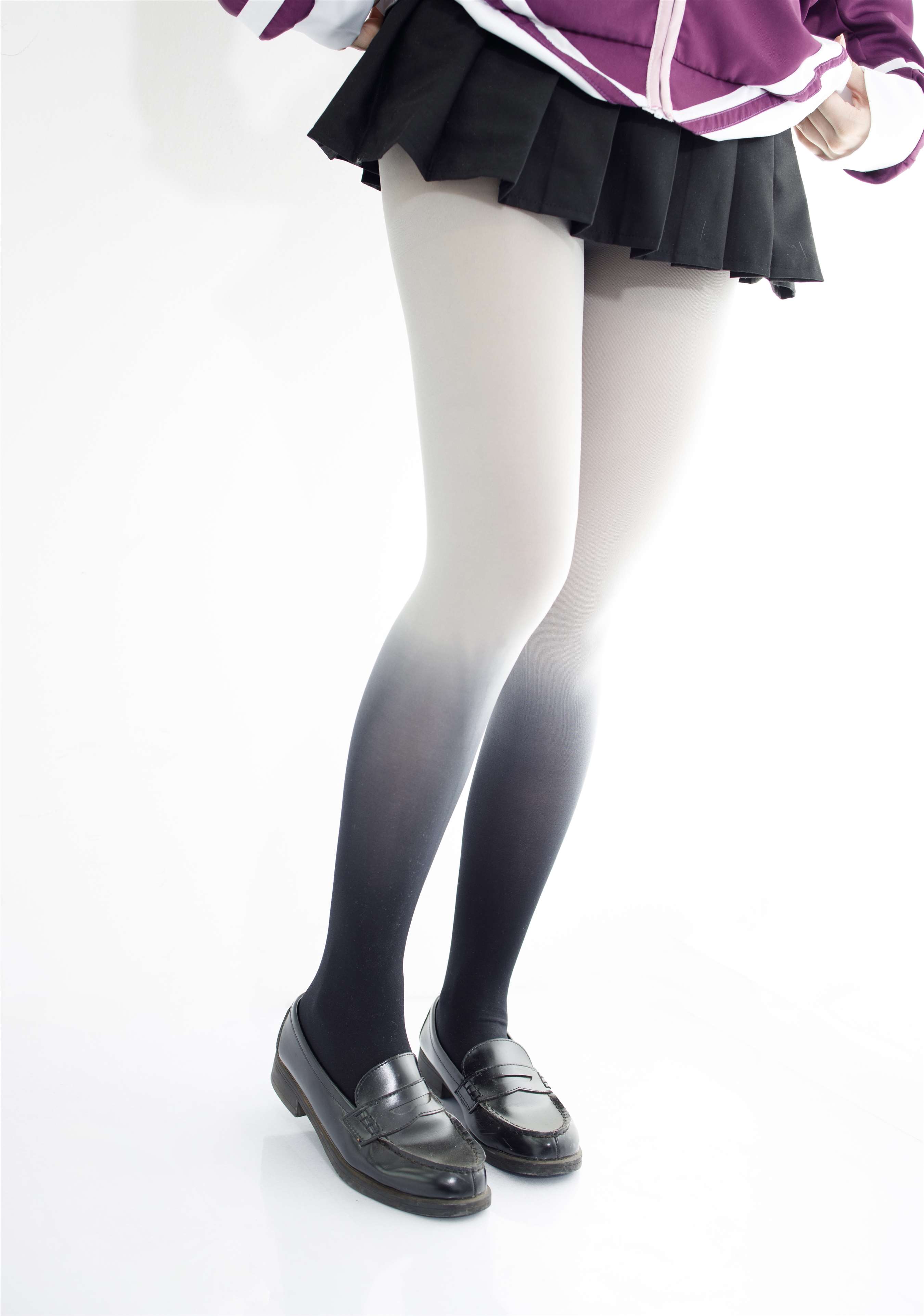 《cosplay系列の丝足【套图+视频】》作品图