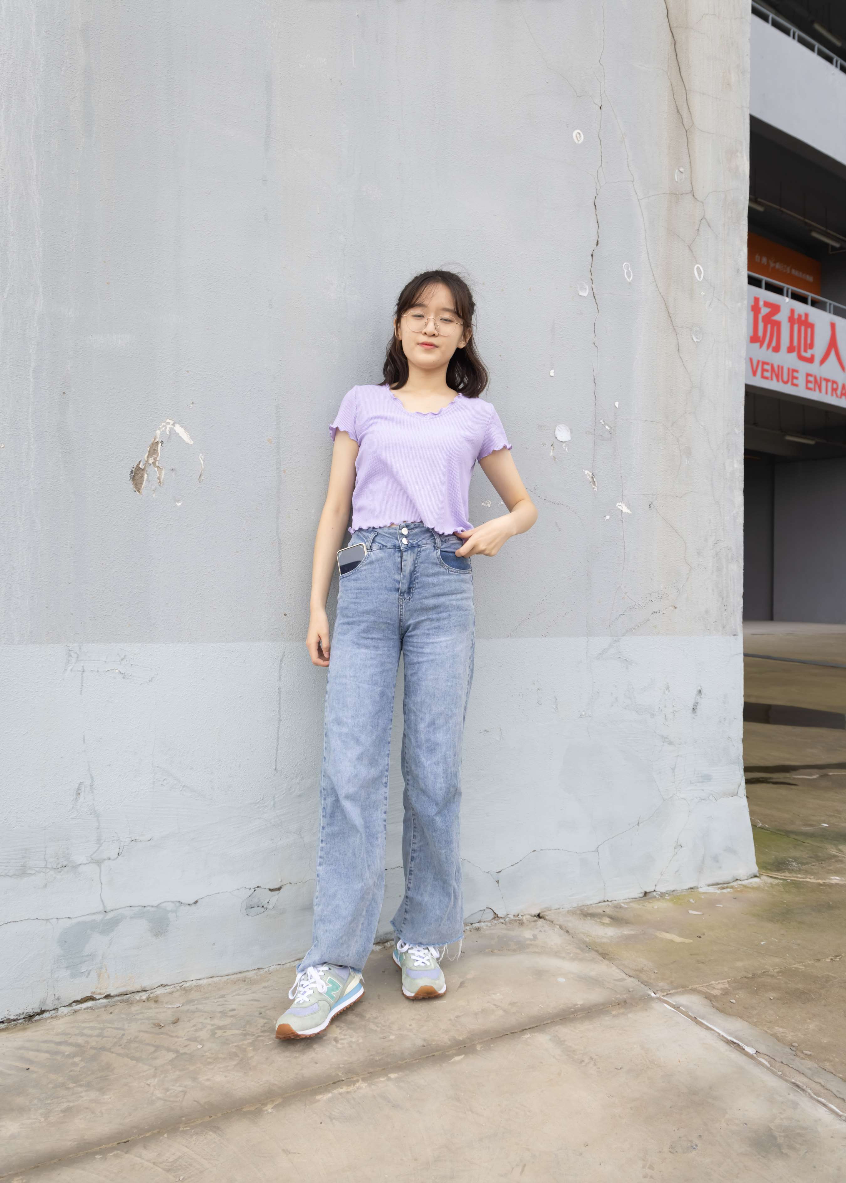 《熊熊学妹 NB运动鞋の棉袜脚》作品图