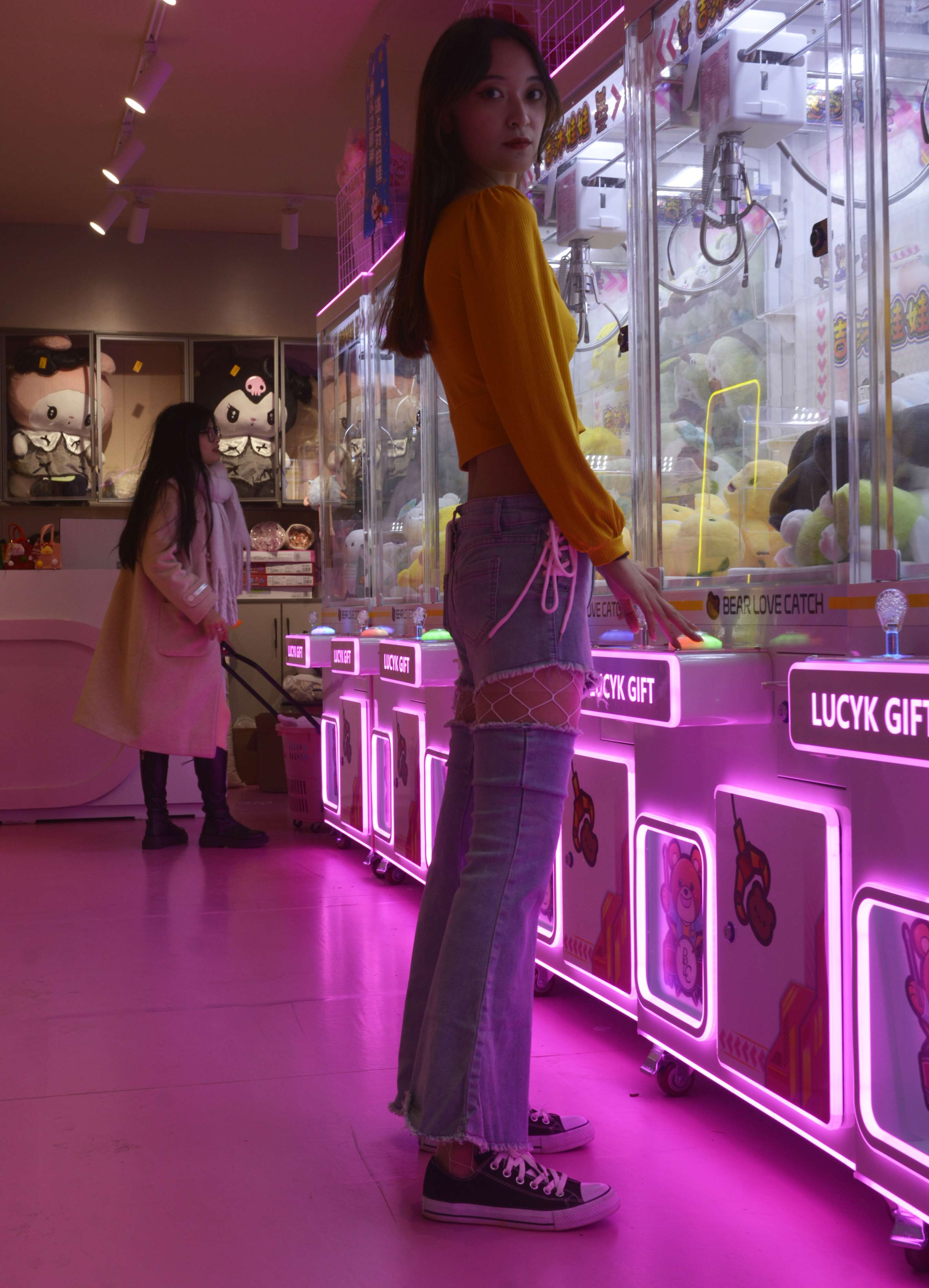 《依依 邻家女孩》作品图