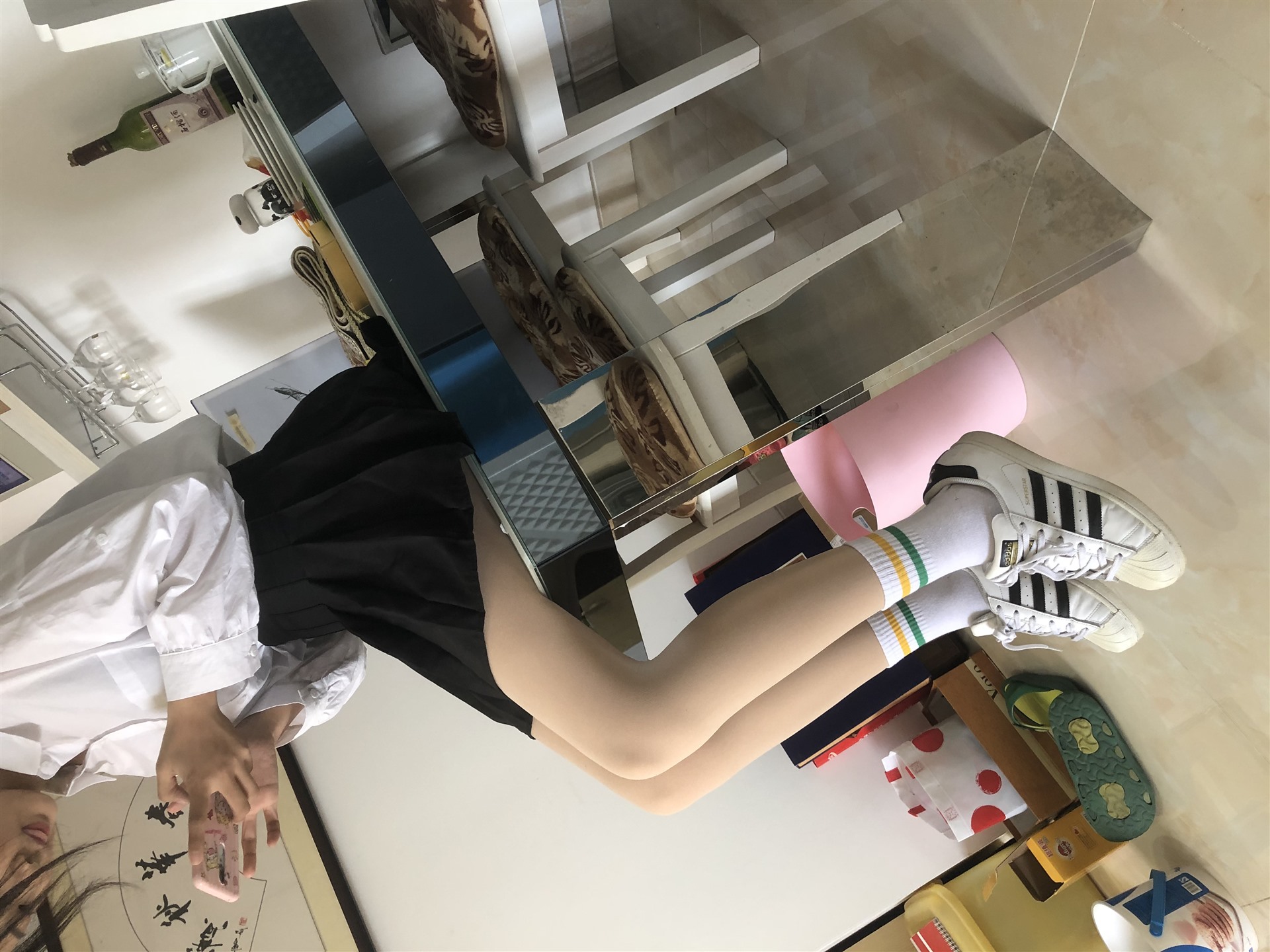 《学妹家拍棉套丝袜脚丫》作品图