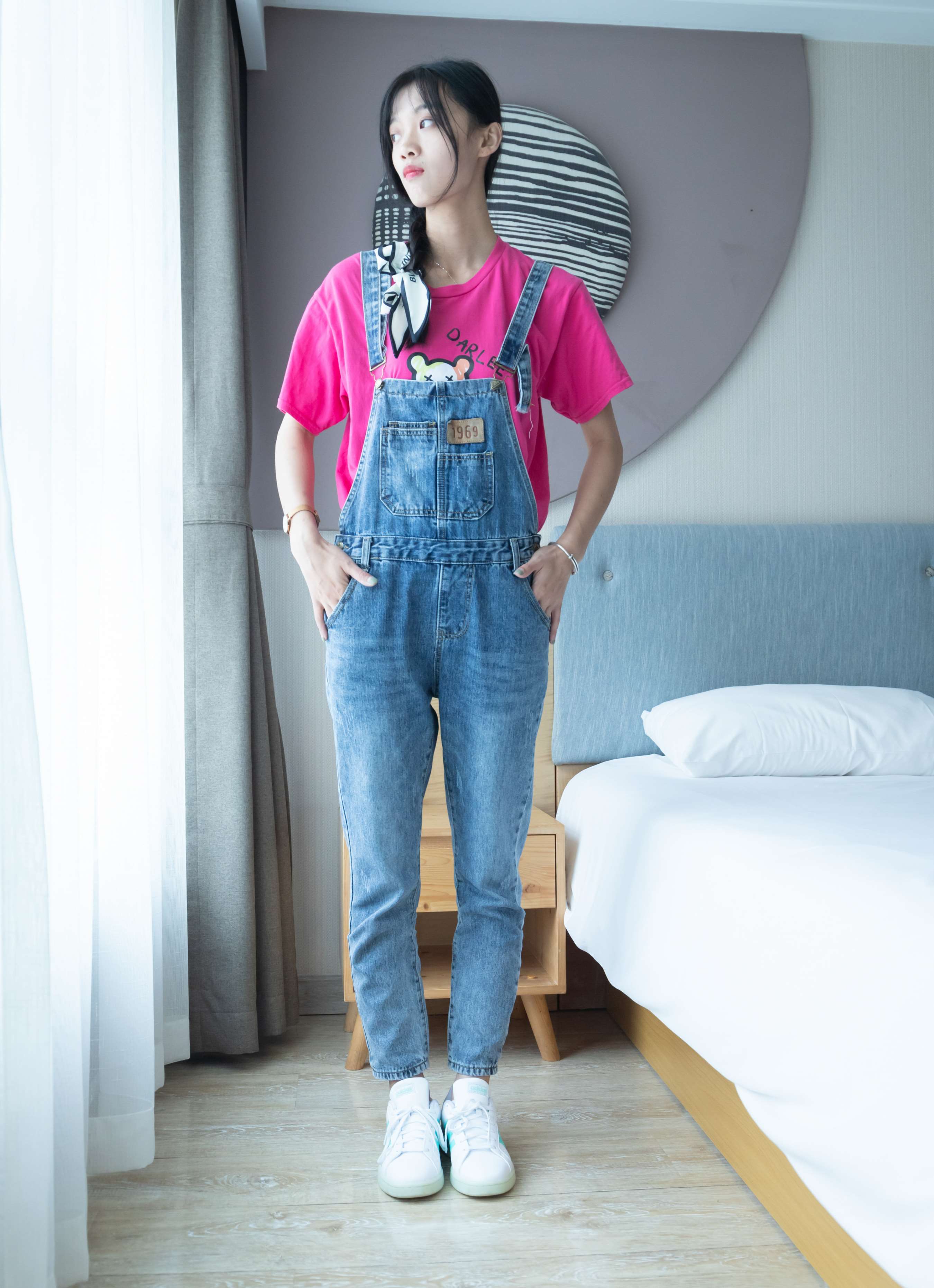 《妹子不笑还挺好看》作品图