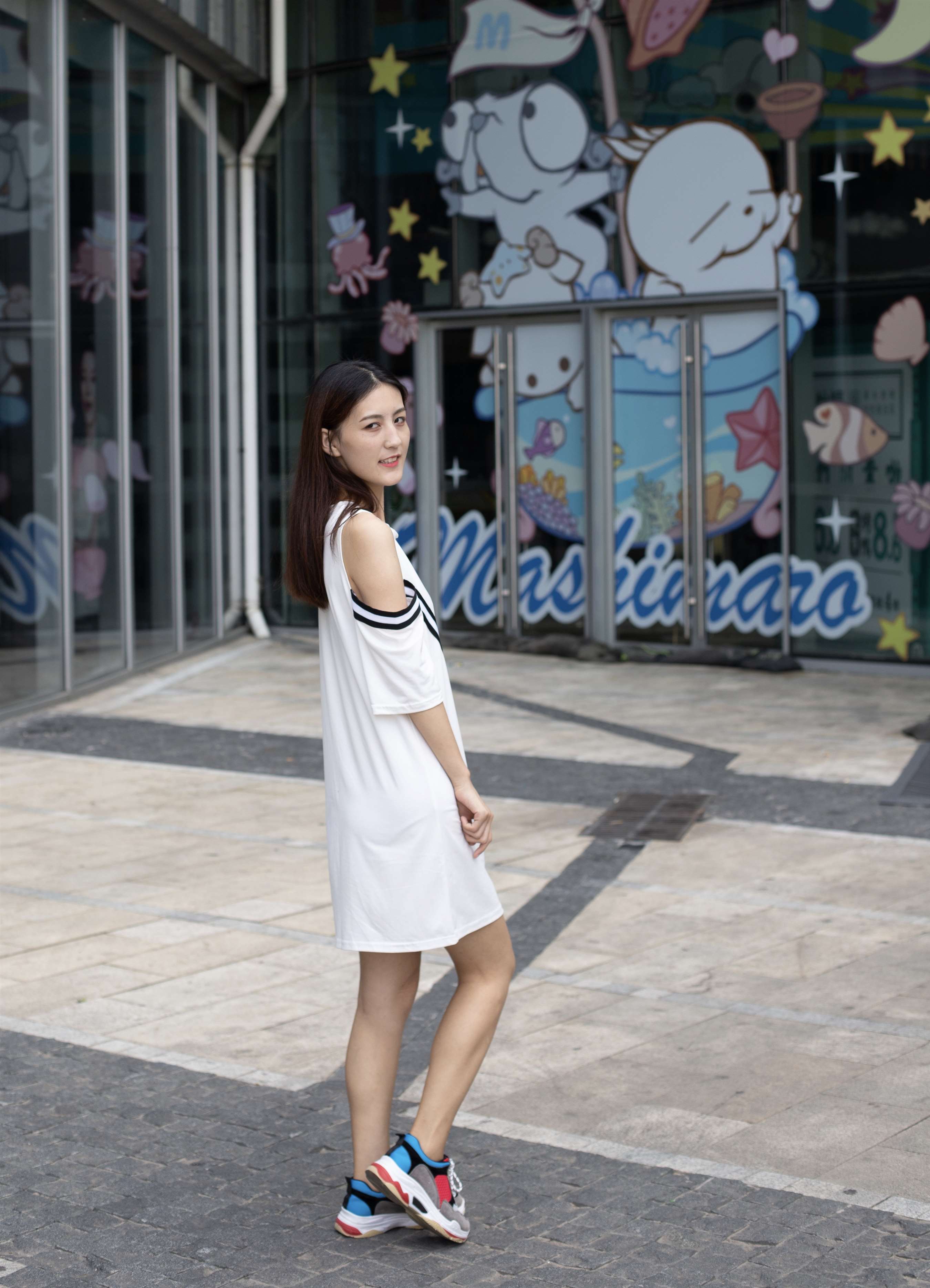 《运动鞋の粉色船袜脚【套图+视频1个】》作品图