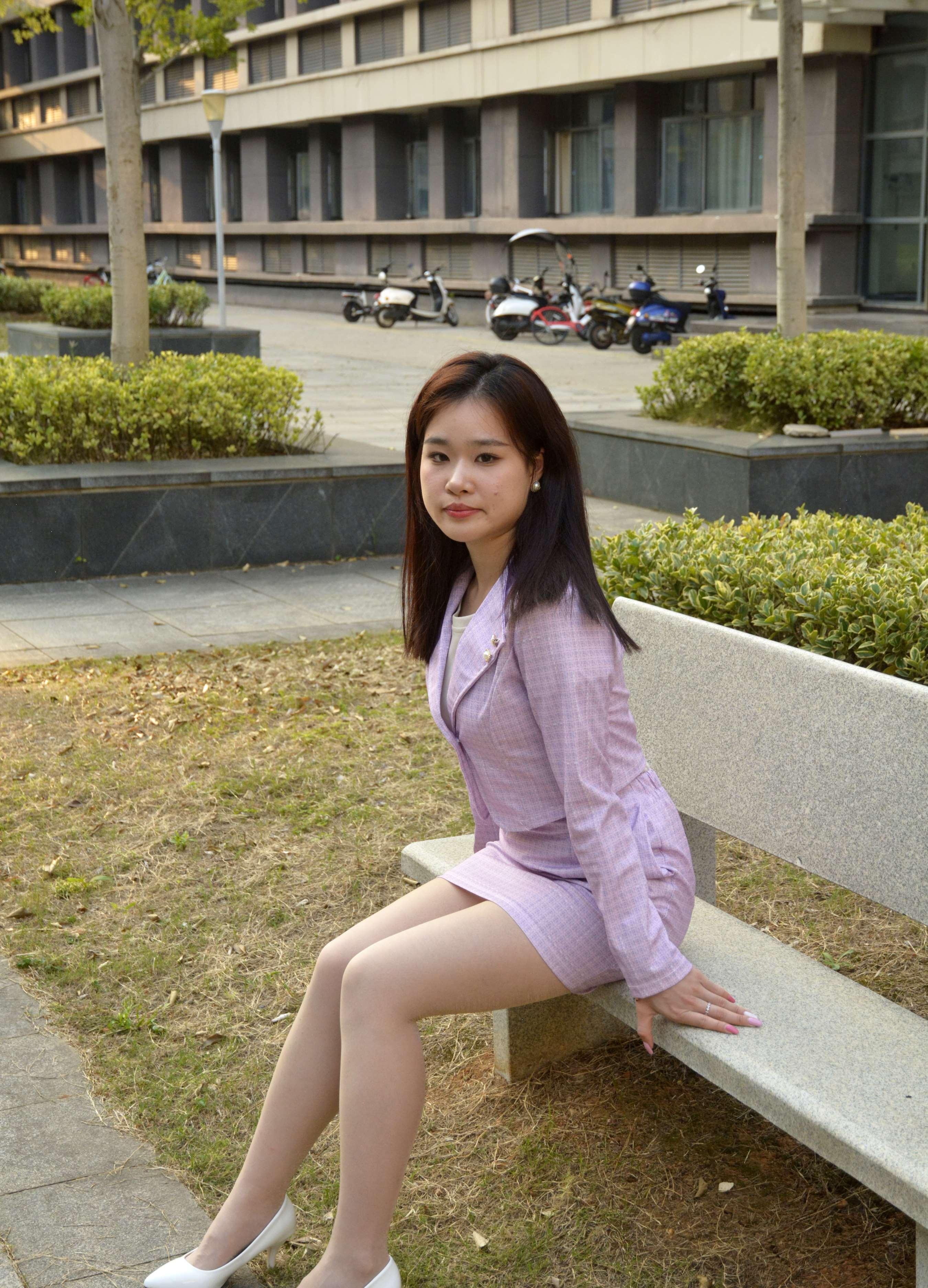 《茜茜~面试正装》作品图