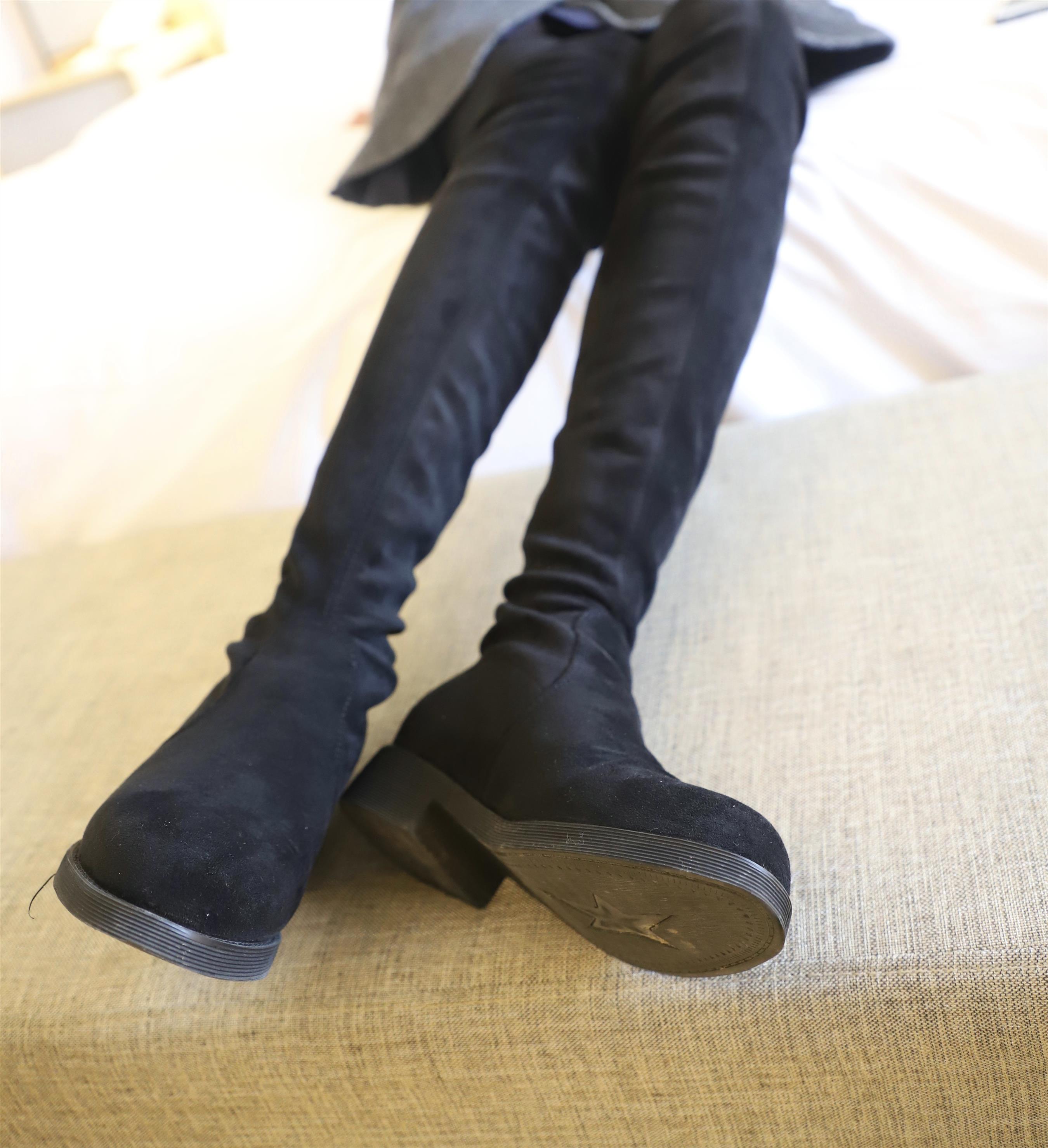 《长靴の黄棉袜脚丫+视频1个》作品图