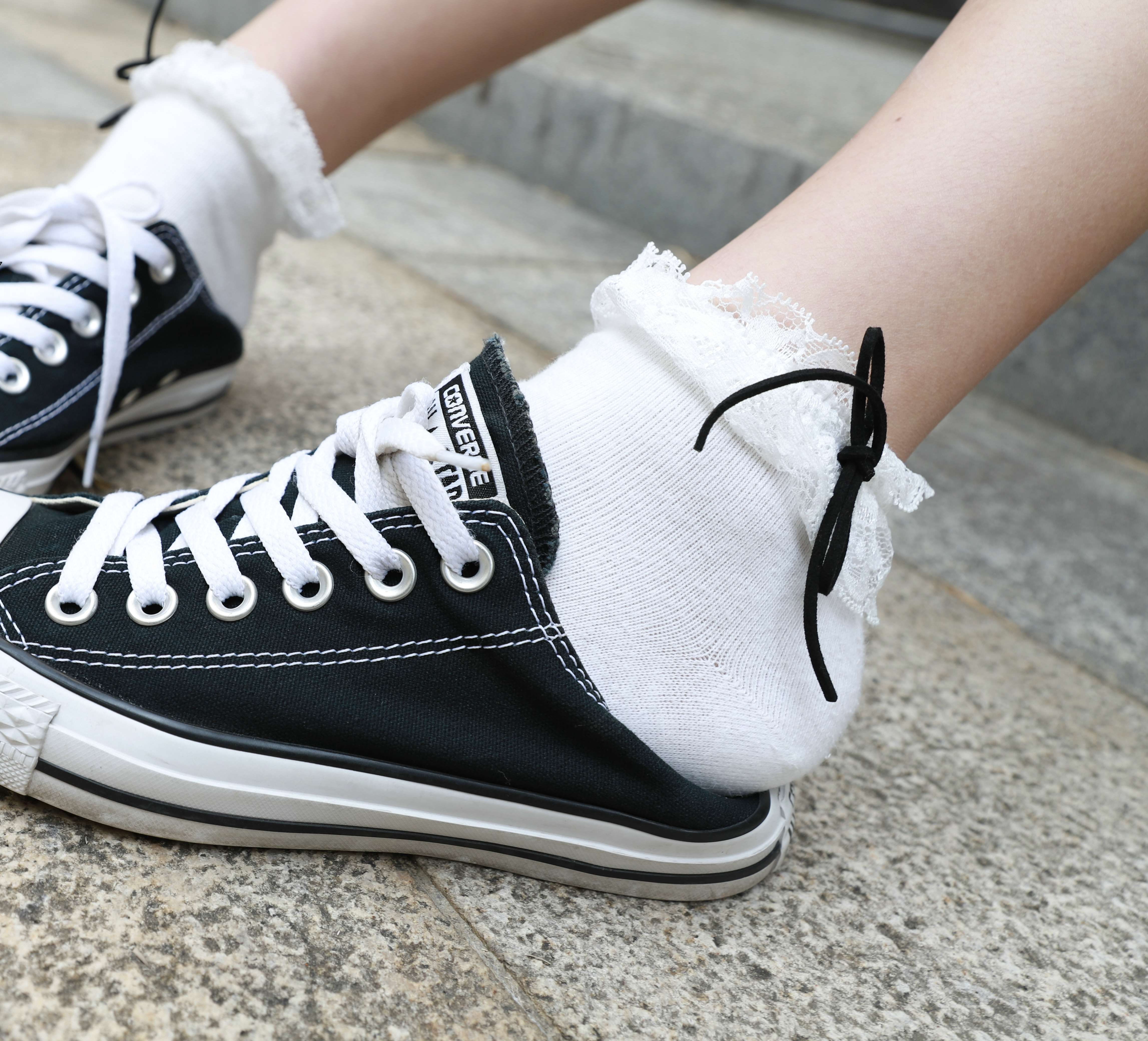 《帆布鞋の公主袜脚【套图+视频1个】》作品图