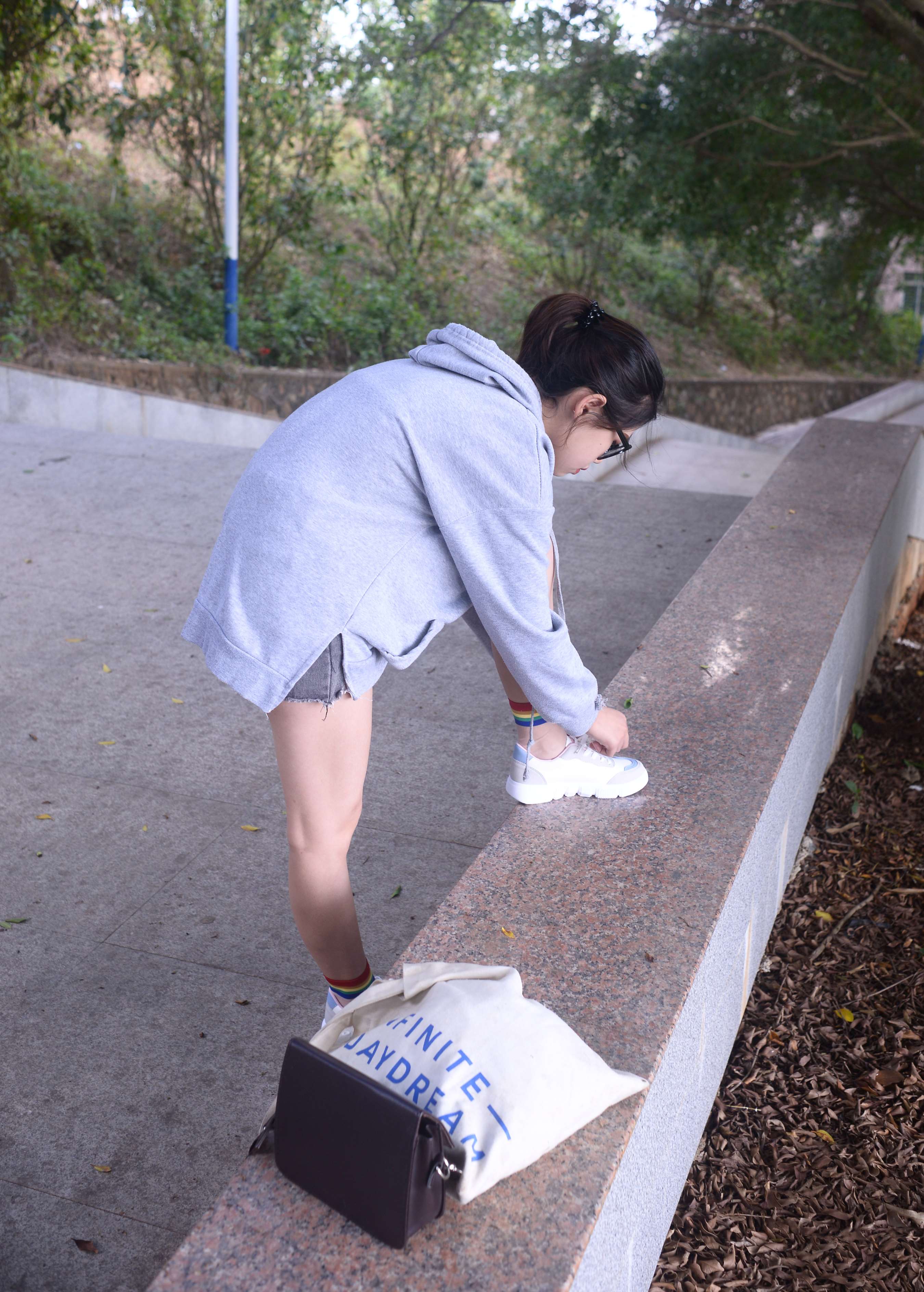 《苏瑶小姐姐 轻盈的蓝》作品图