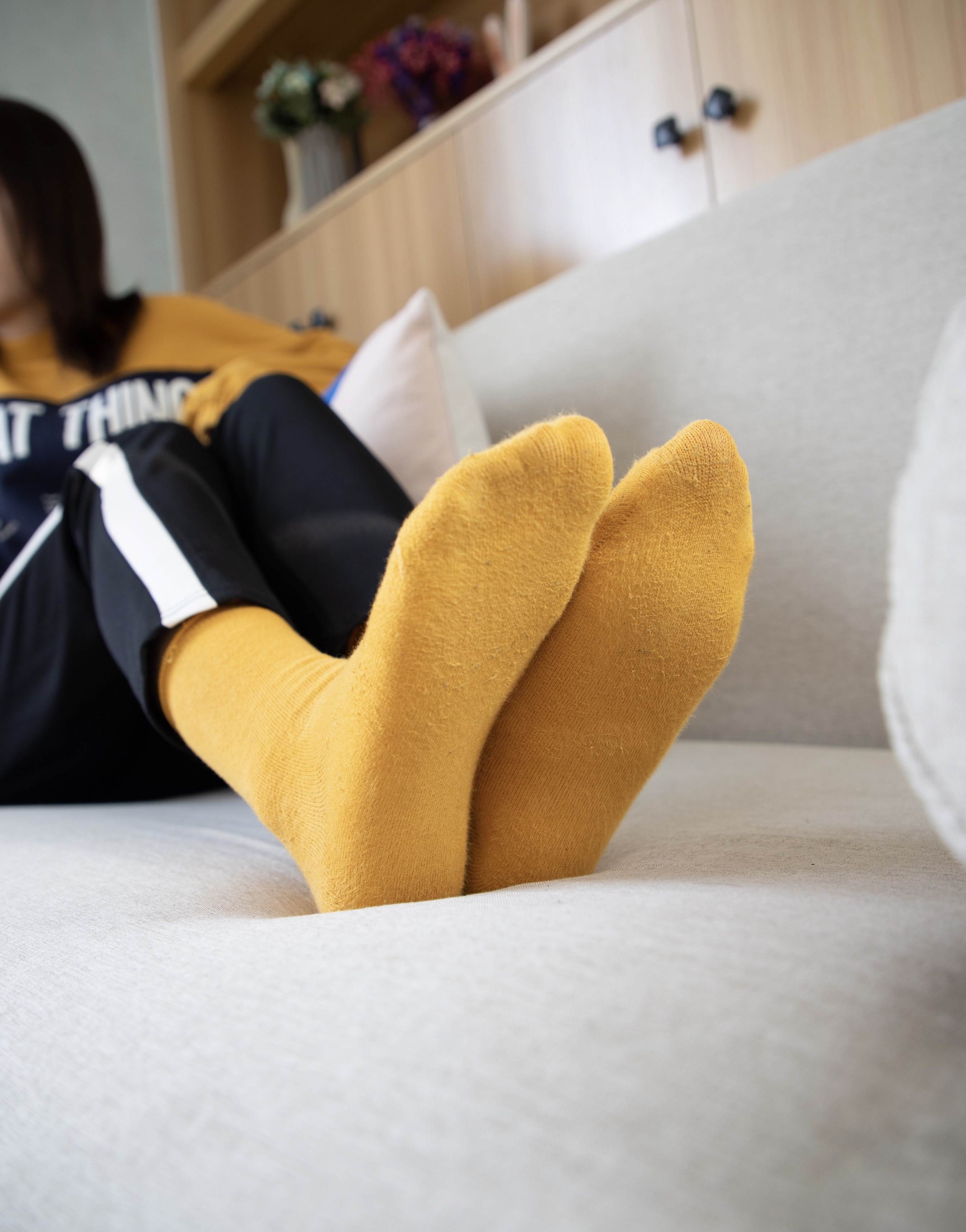 《喜欢黄色的小姐姐》作品图