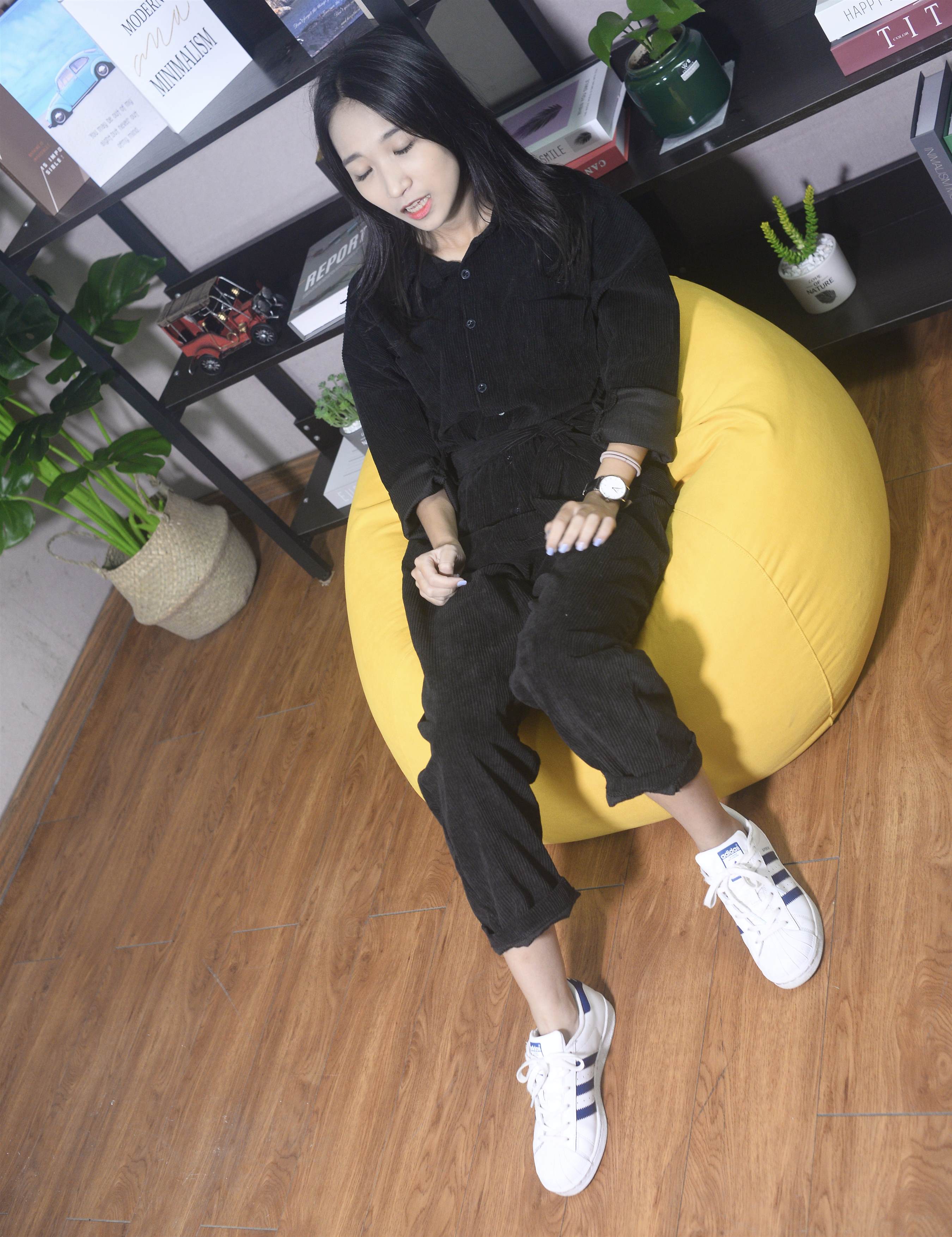 《工作室yue拍板鞋の船袜脚》作品图