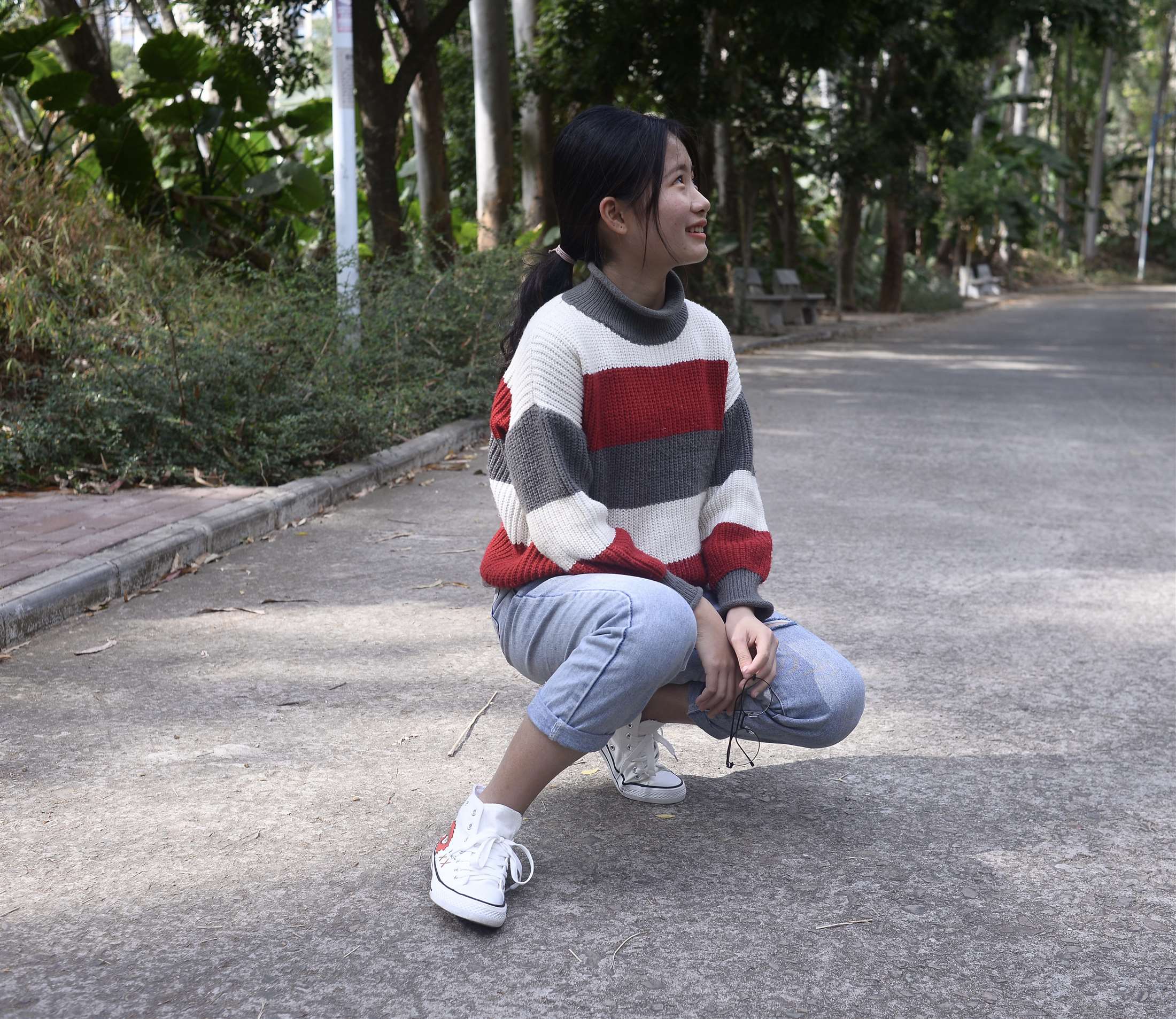 《高帮帆布鞋の船袜脚【附送视频1个】》作品图