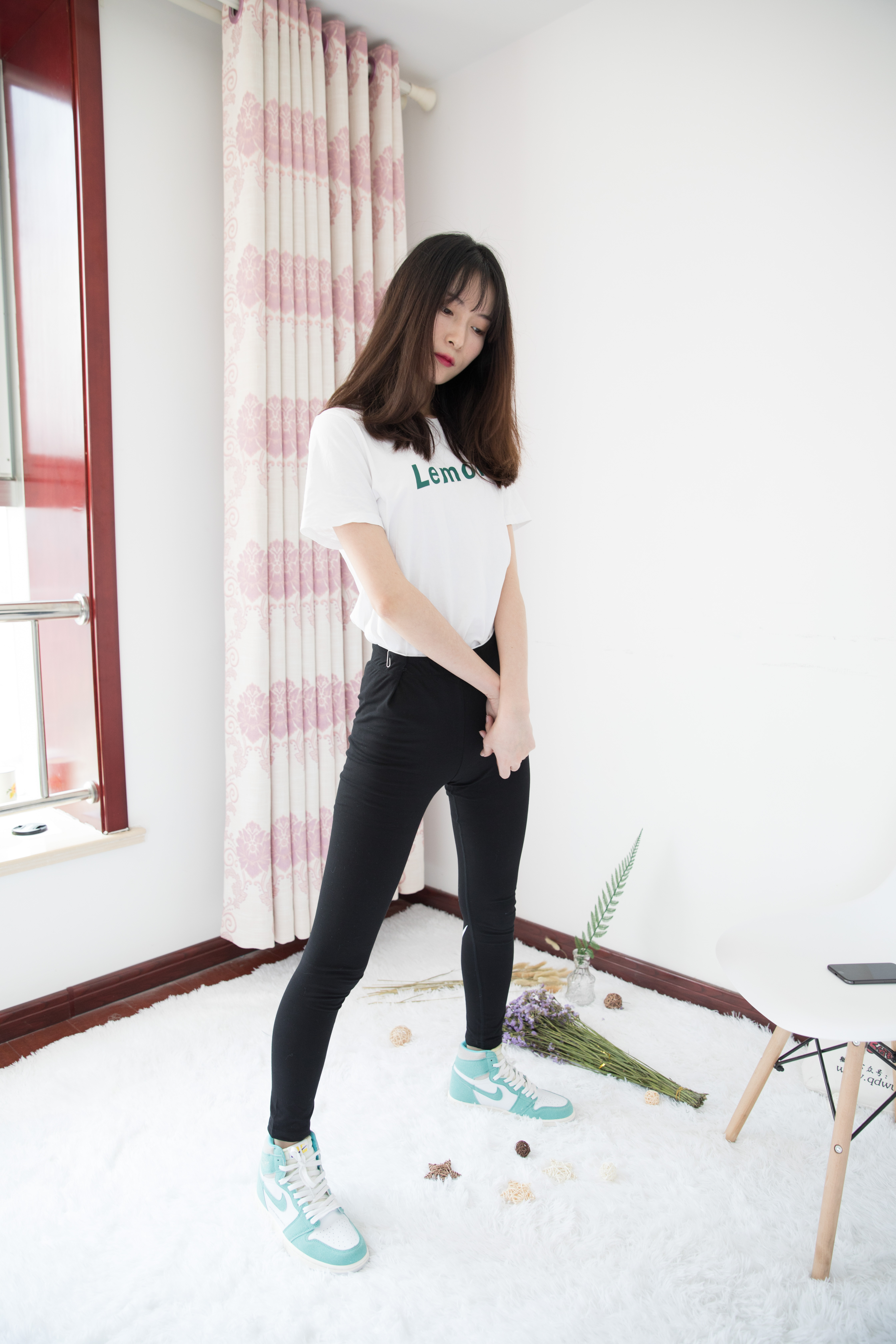 《休闲运动棉袜の丝袜脚丫+视频一部》作品图