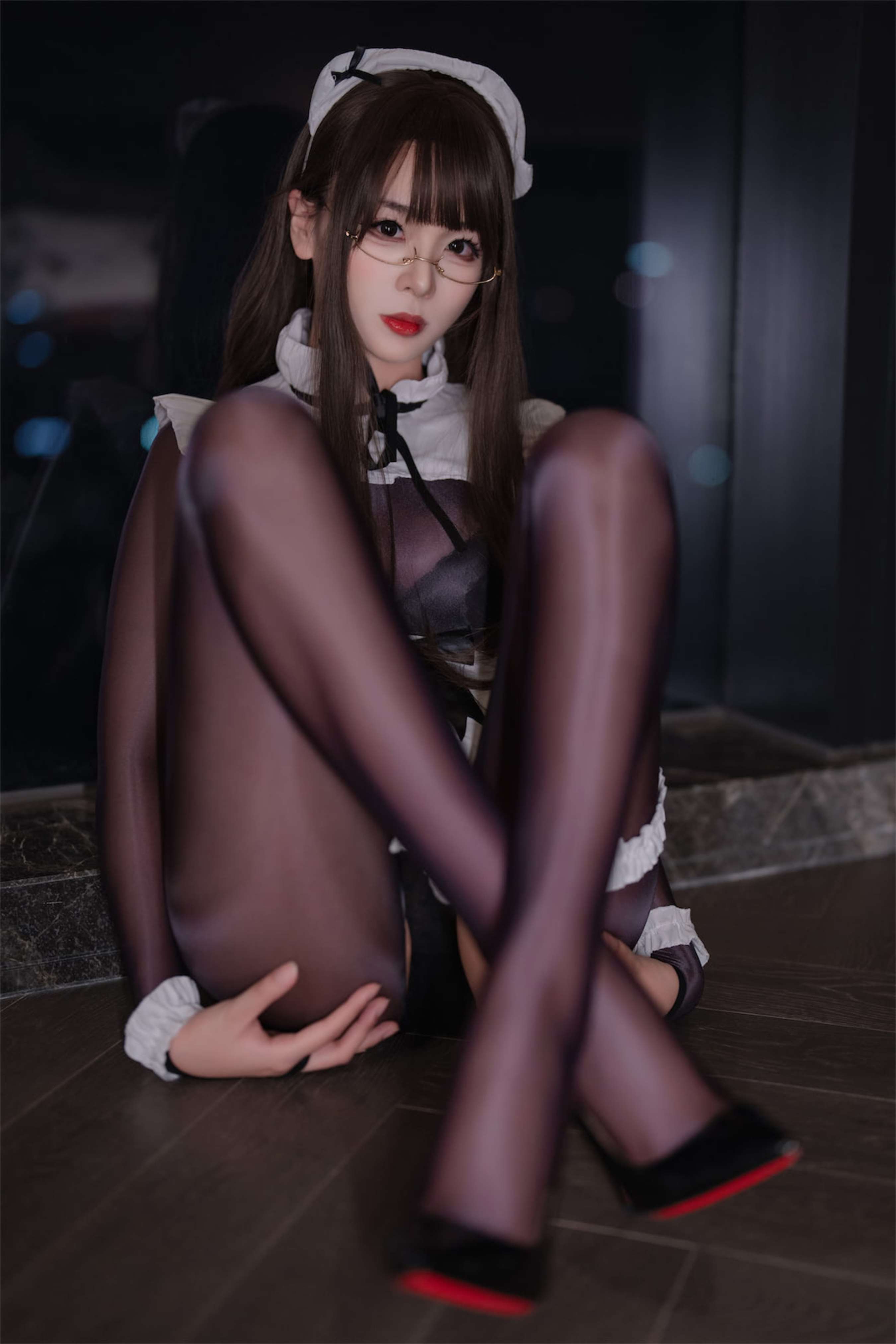 《连体丝女仆》作品图