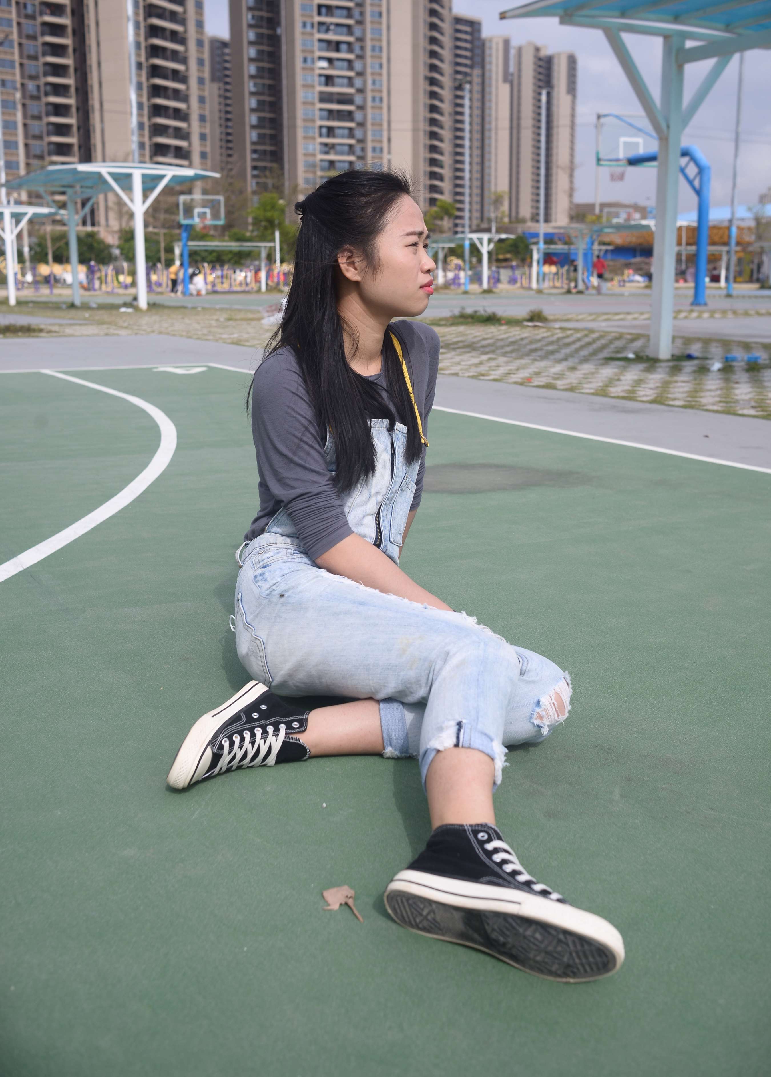 《芊芊 比夏天还要温暖》作品图