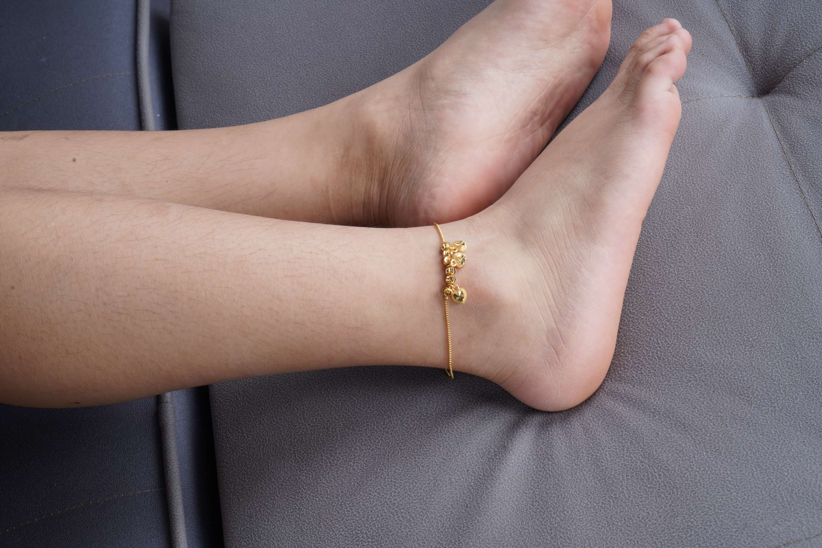 《淑尧展示嫩足》作品图