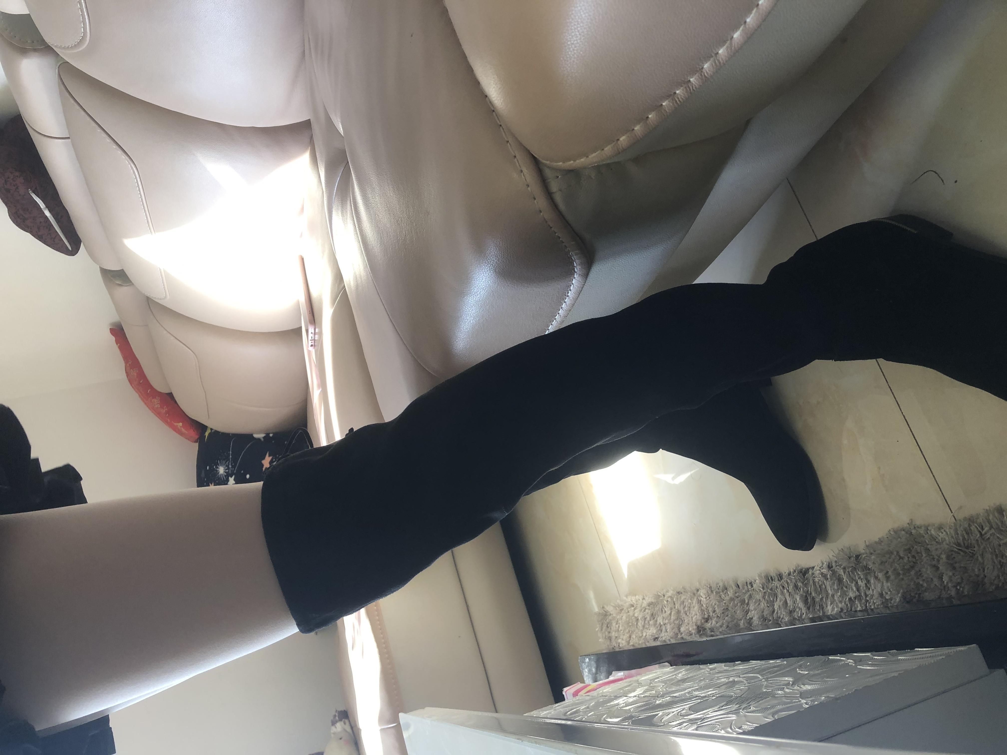 《家里来女同学了》作品图