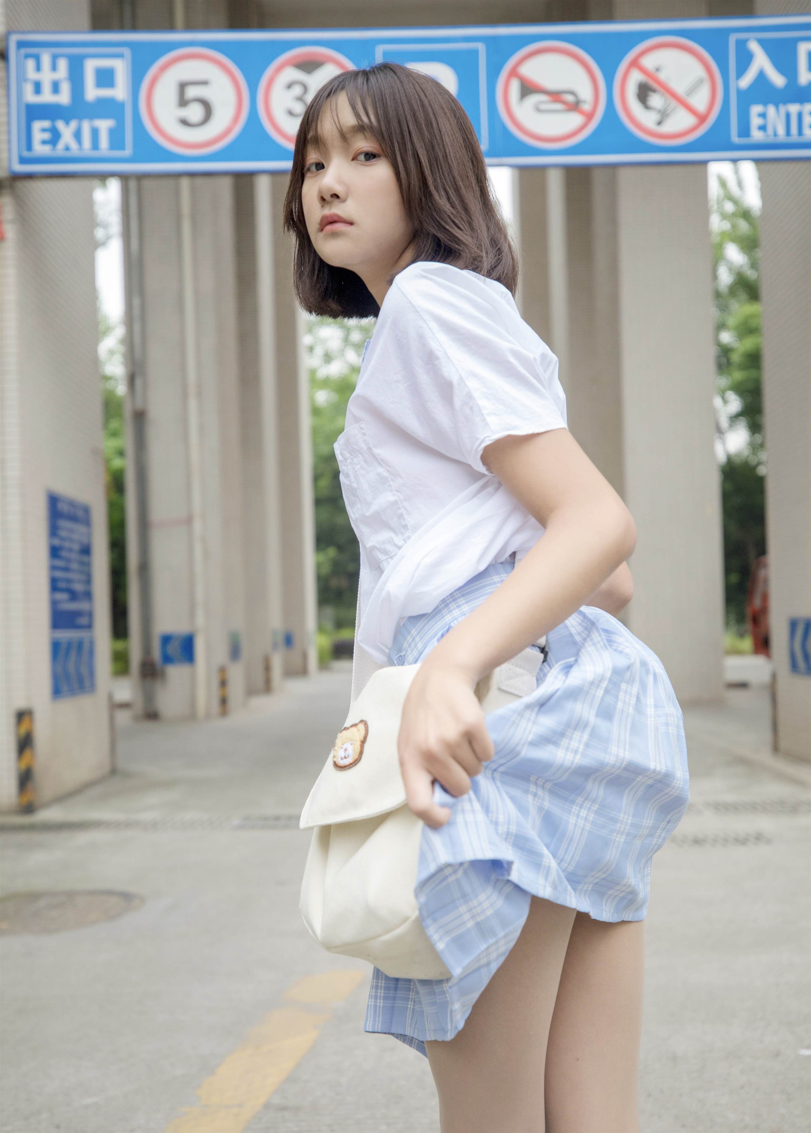 《小女神》作品图