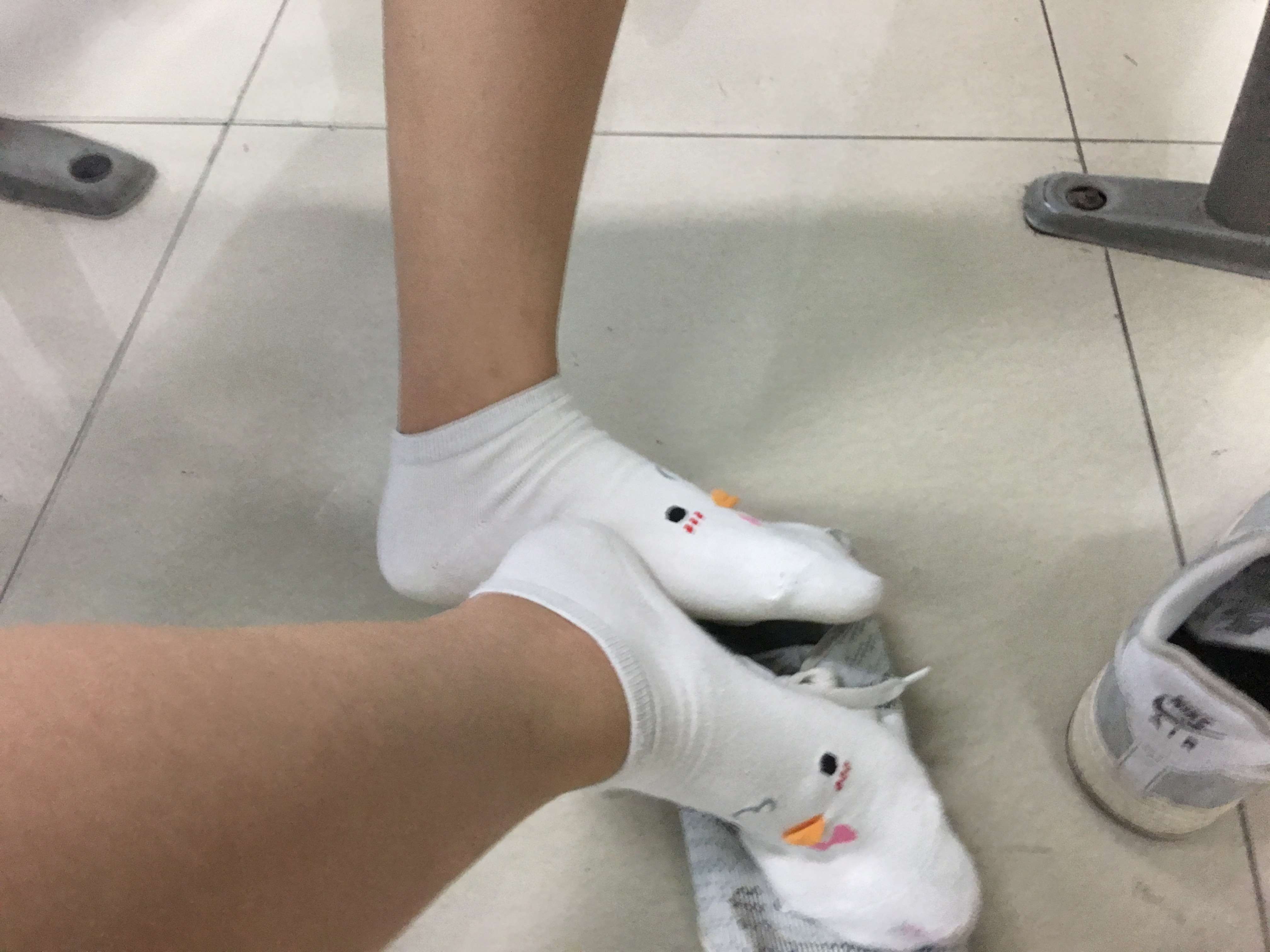 《学妹多套棉袜互换上》作品图