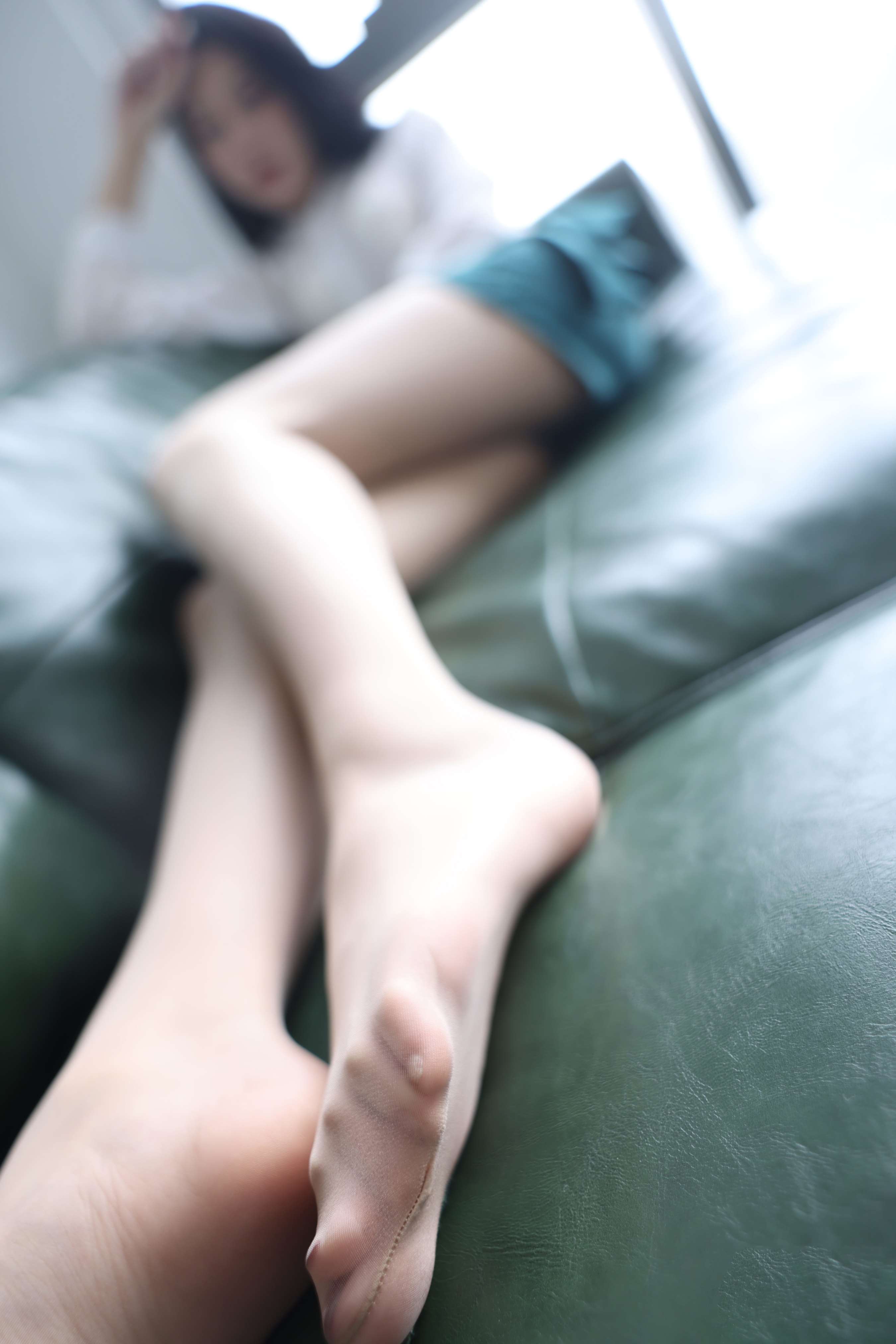 《依婷高跟の丝足》作品图