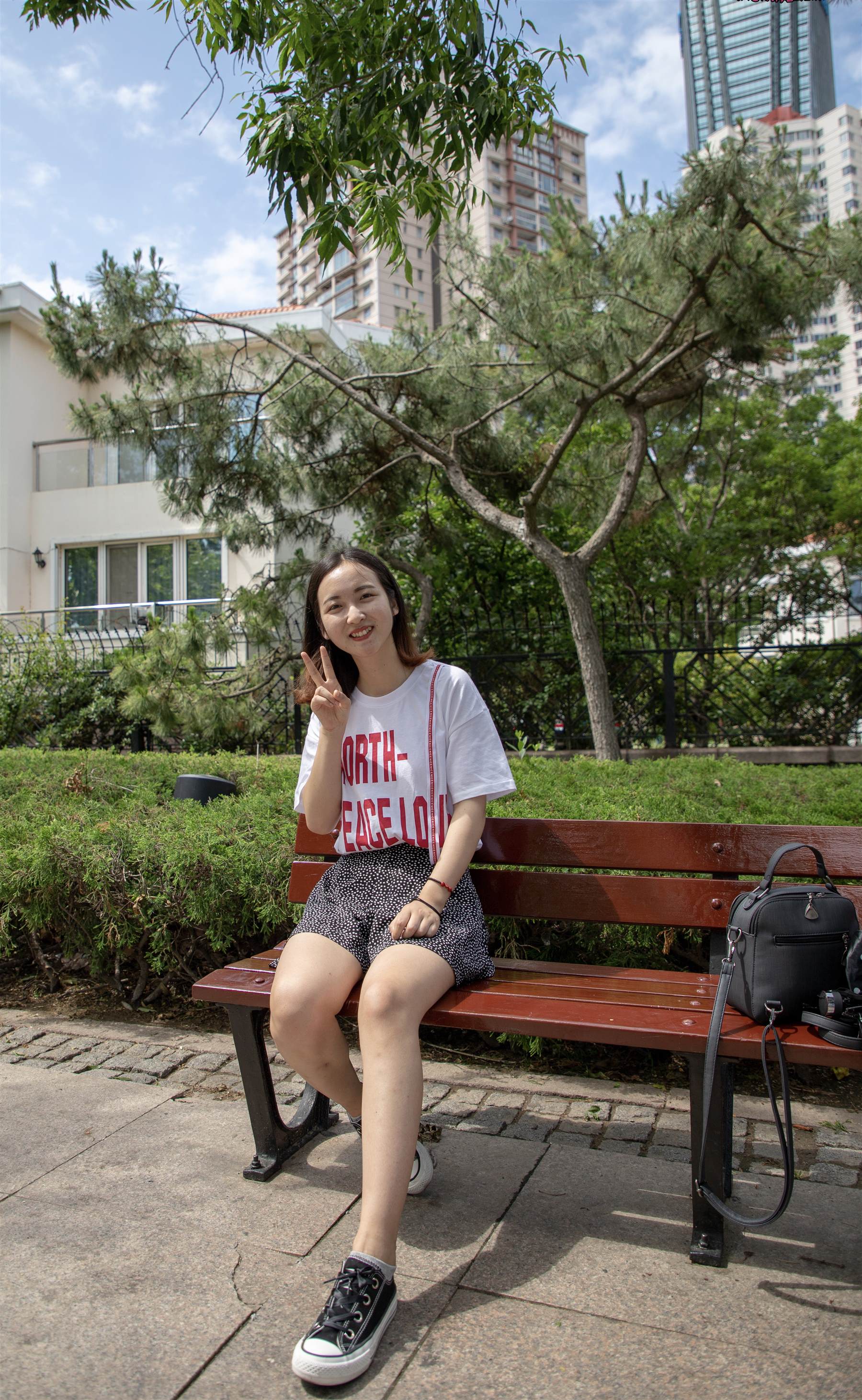 《公园帆布鞋の棉袜踏青+视频1个》作品图