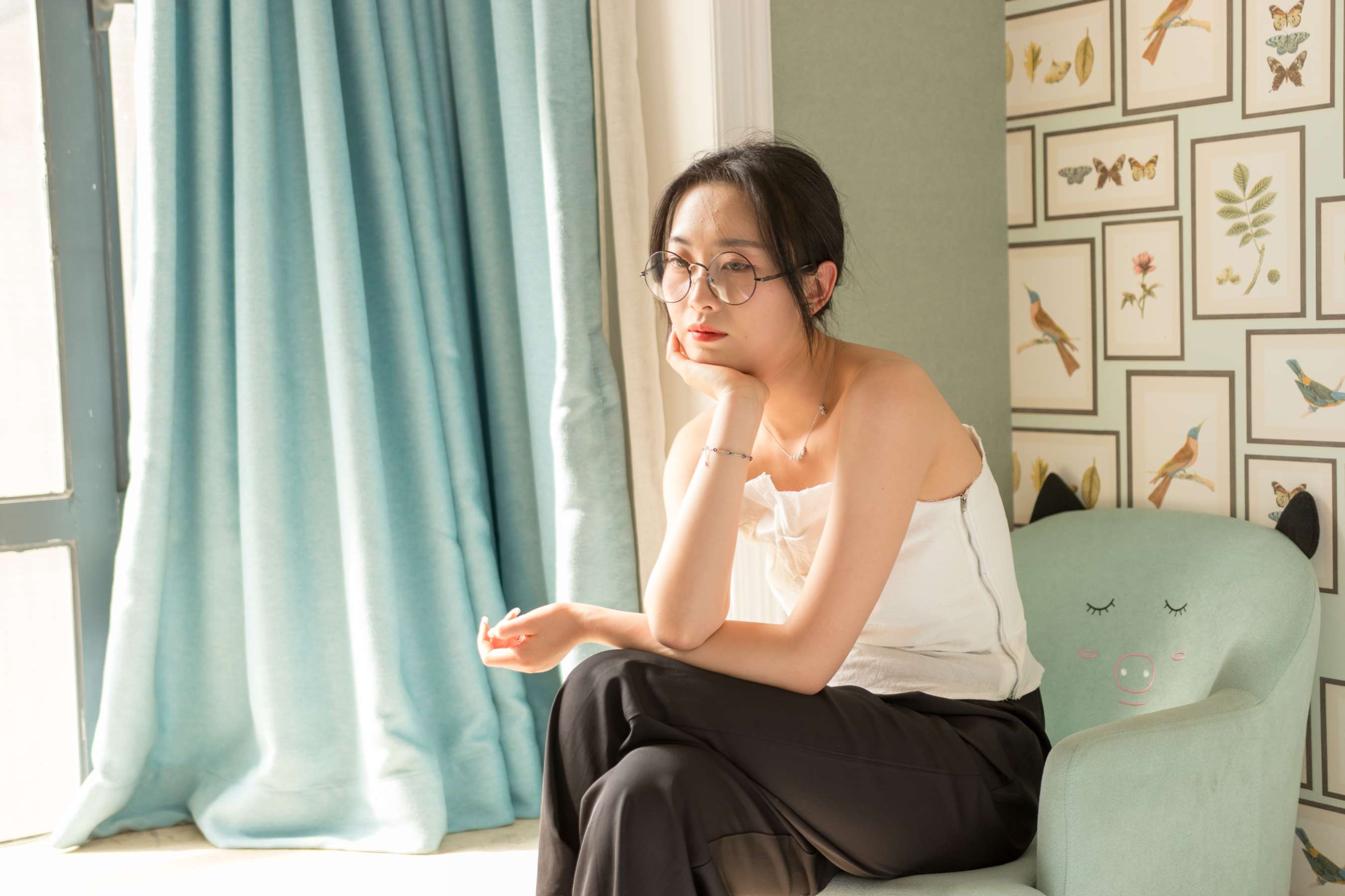 《眼镜学姐》作品图