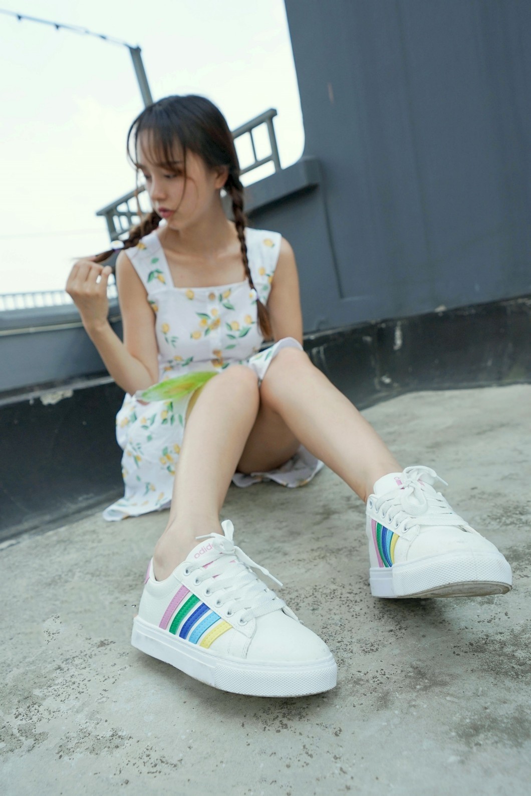 《小玥玥的豹纹棉袜脚》作品图