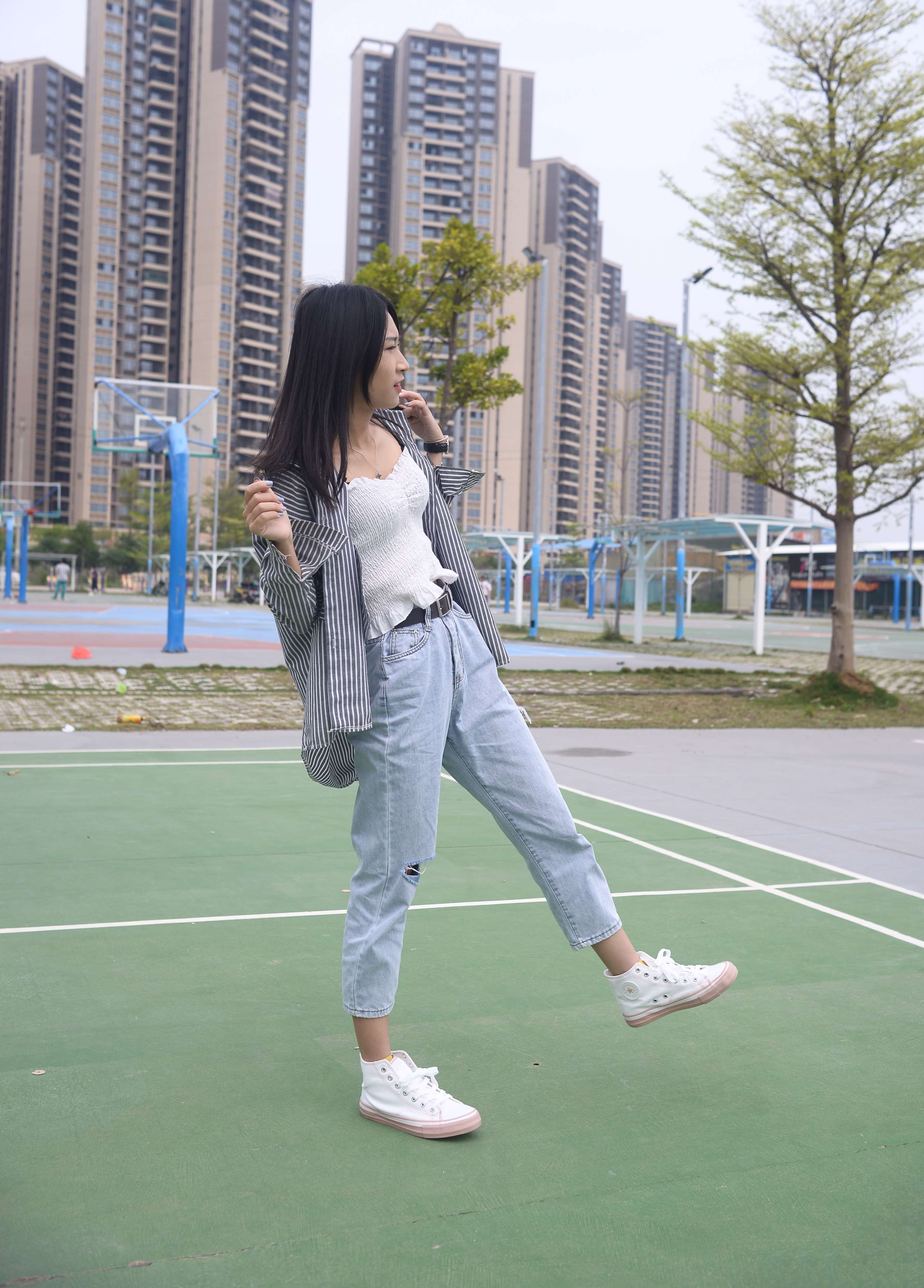 《绵绵少女 像风一样》作品图