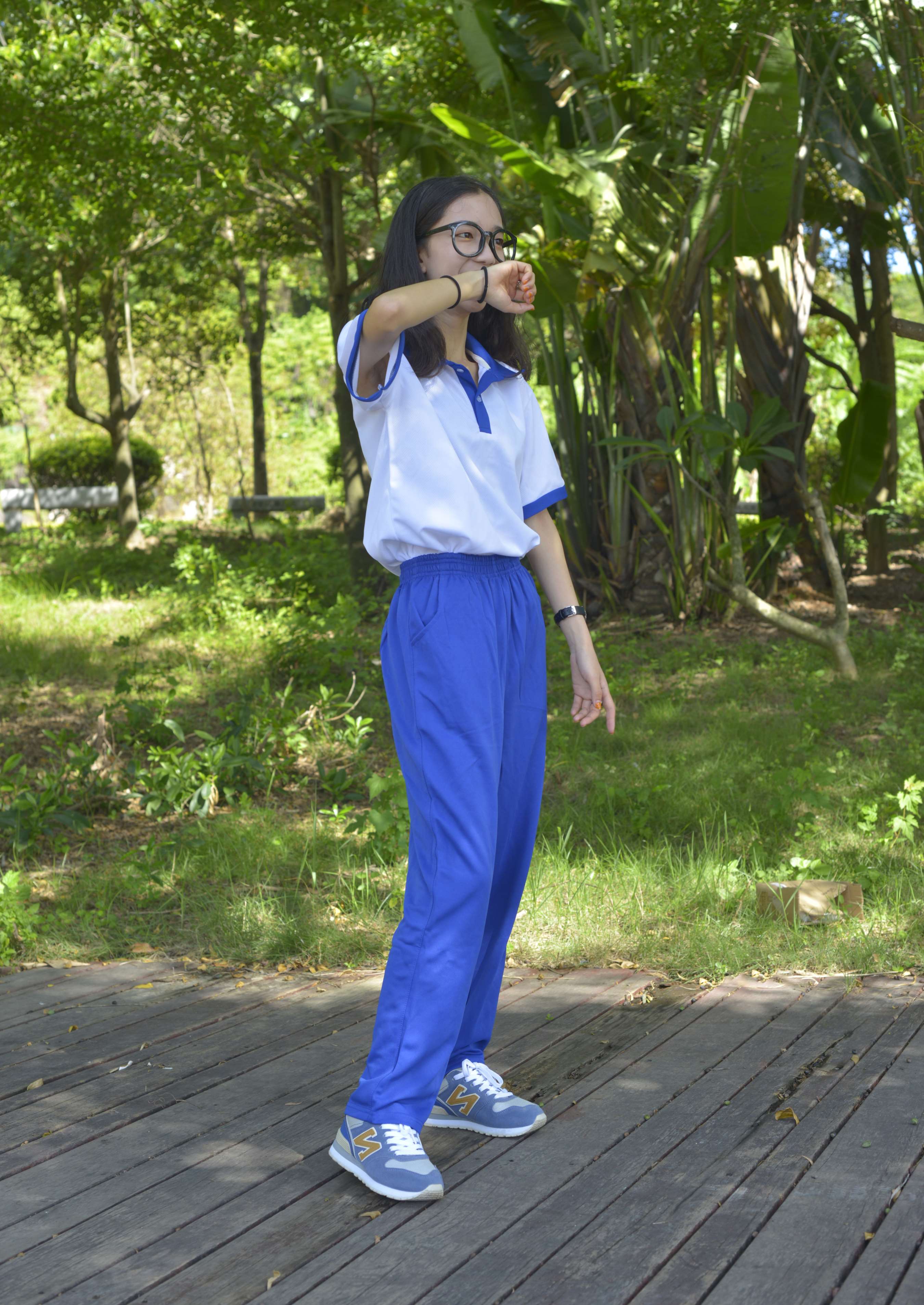 《弯弯 送你一朵阳光》作品图