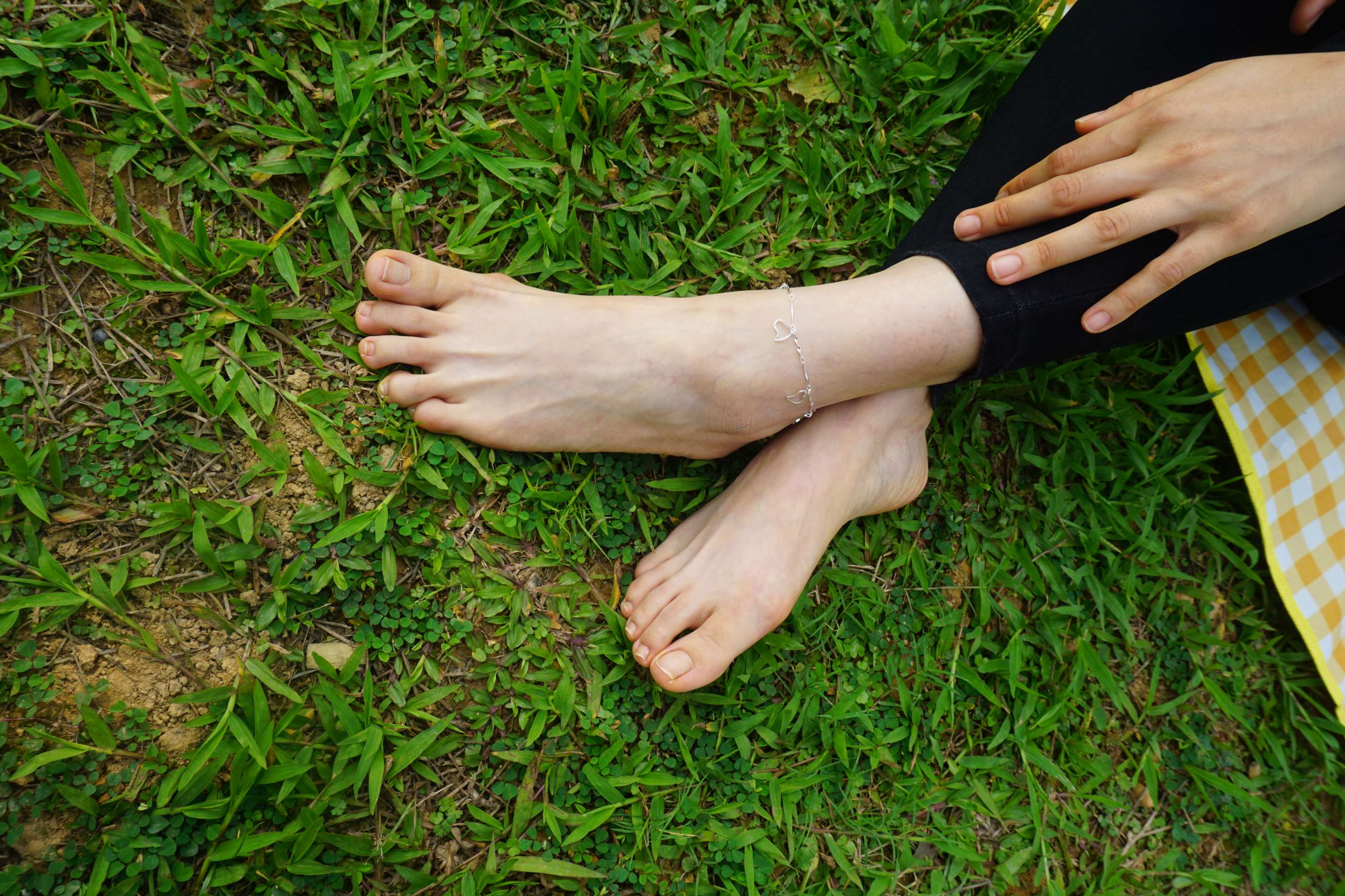 《有点害羞的学姐诗诗》作品图