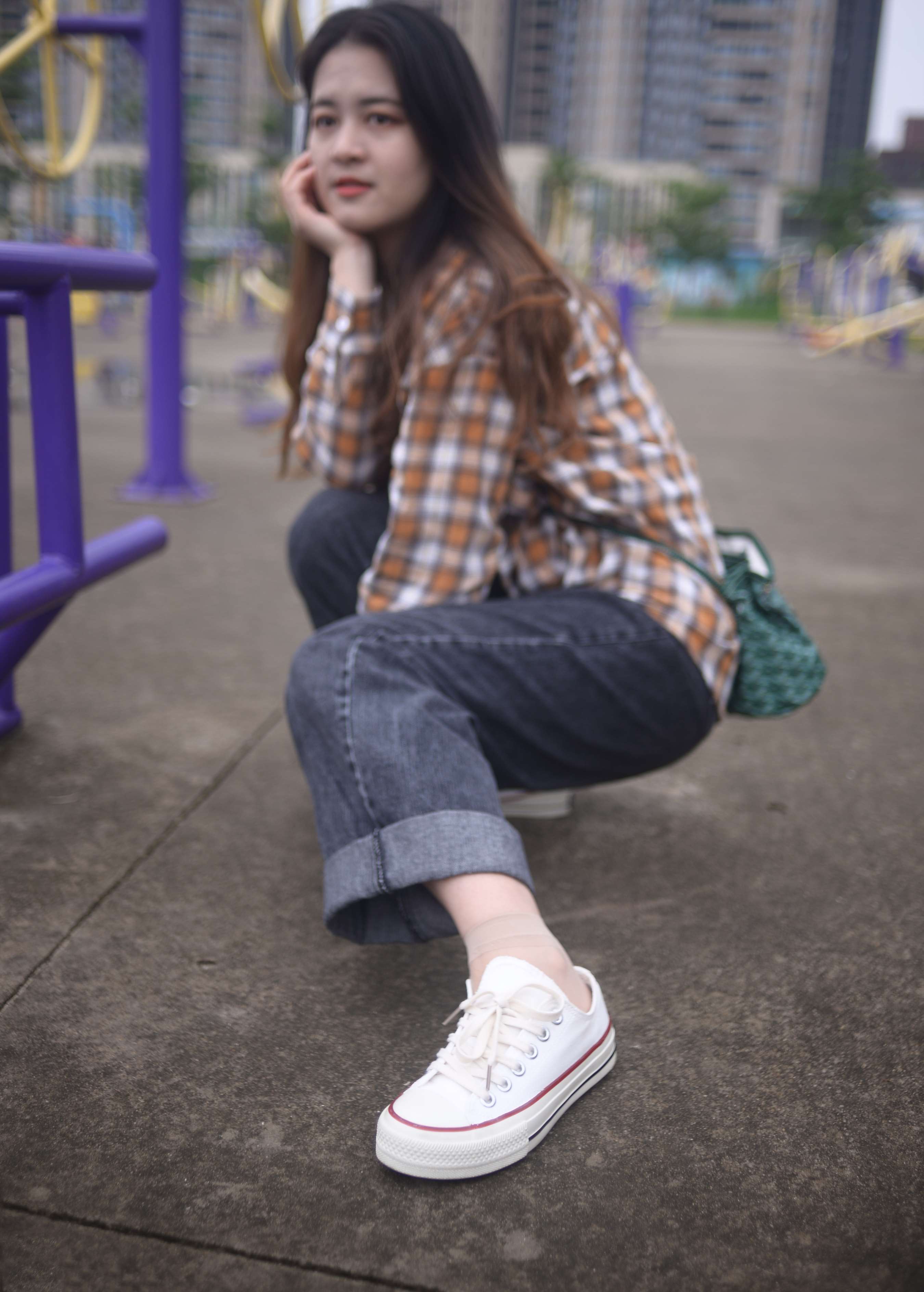 《陈之少女 有风可缠绵耳畔》作品图