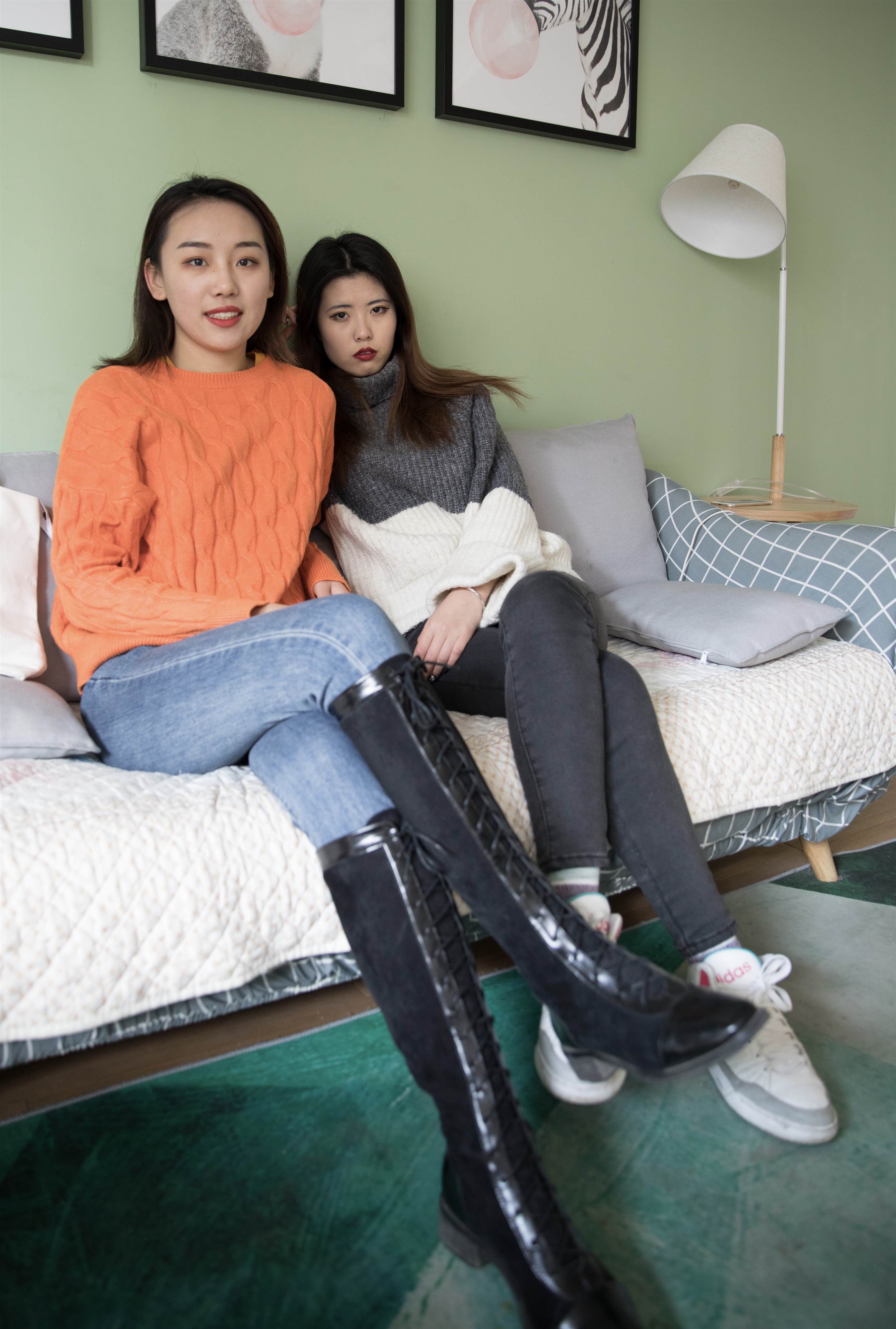 《牛仔少女互jio【花絮1个网盘下载】》作品图